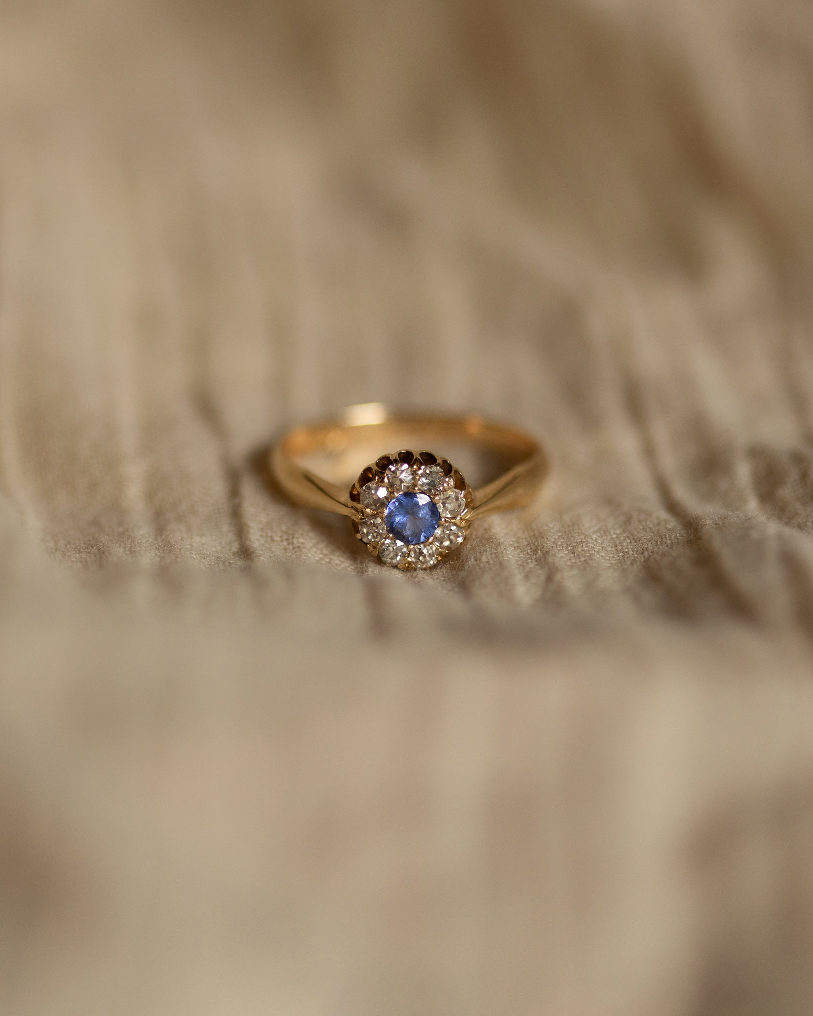 Hope 1911 Antique 18ct Gold Sapphire & Diamond Cluster Ring
