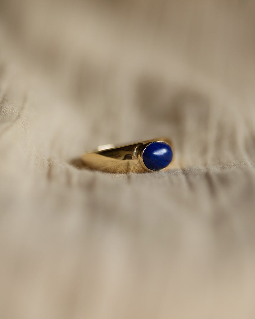 Rena Vintage 9ct Gold Lapis Lazuli Solitaire Ring