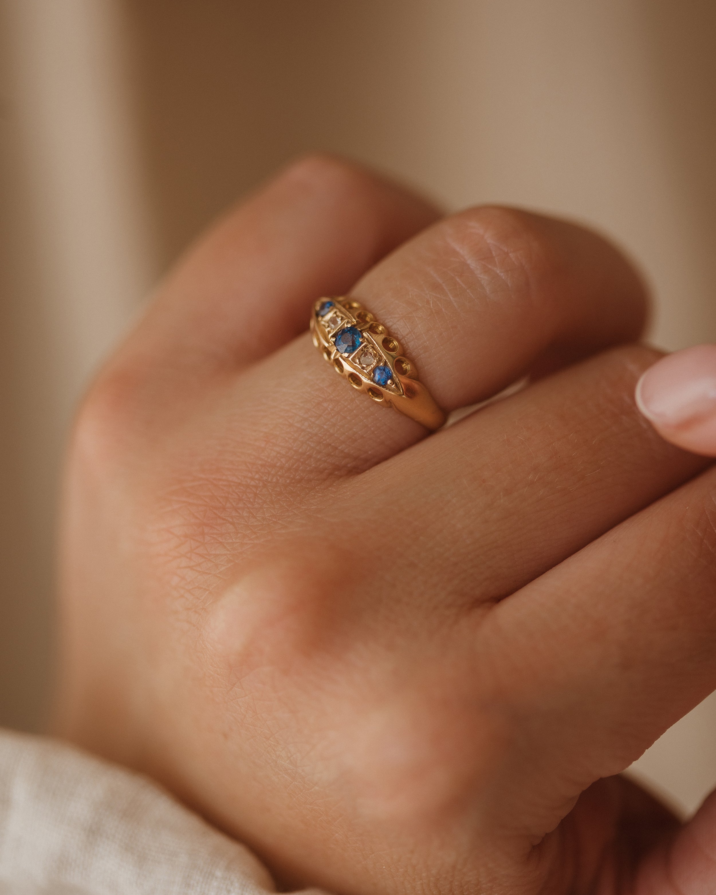 Image of Eloise 1918 18ct Gold Sapphire & Diamond Ring