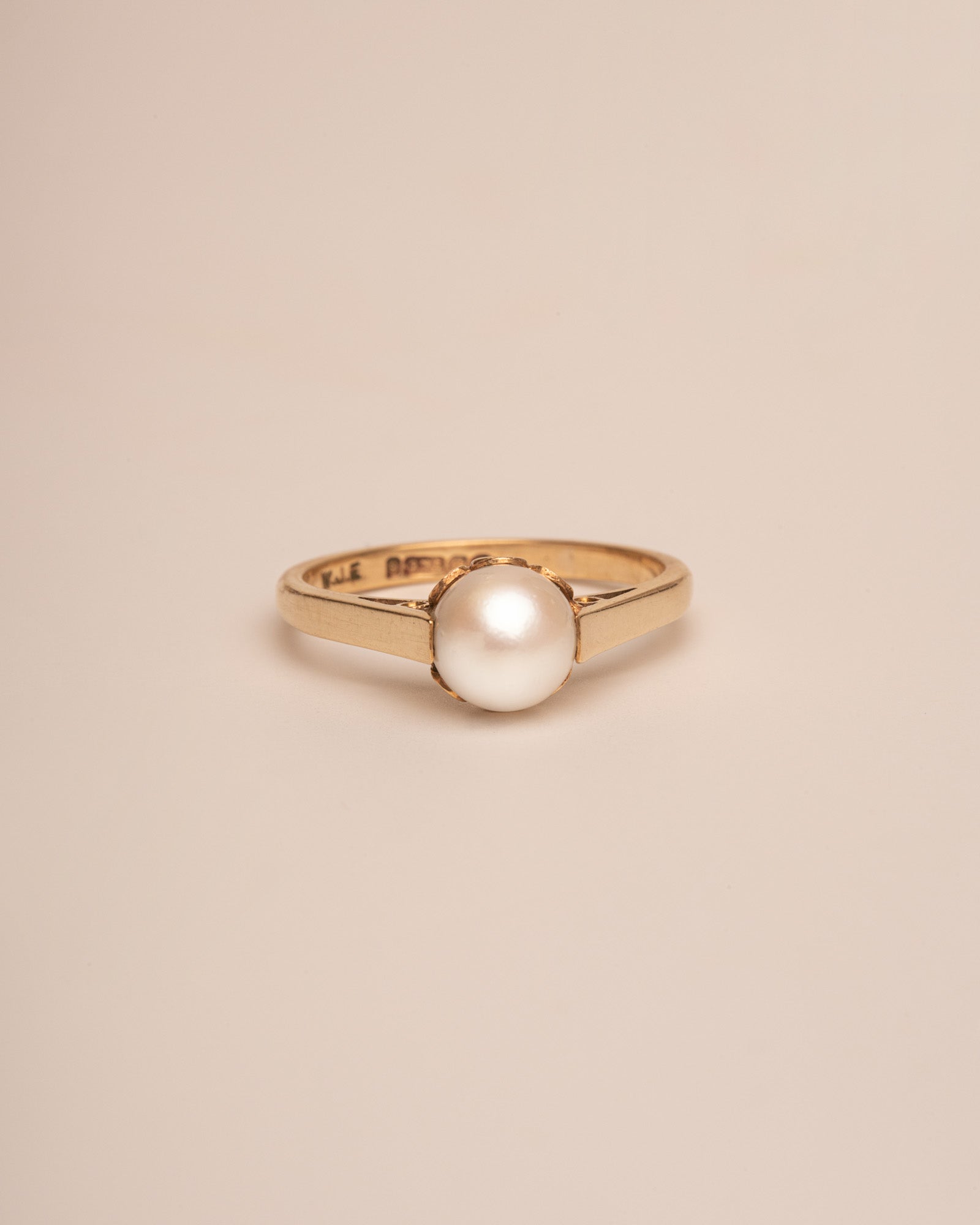 Image of Adelaide 9ct Gold Pearl Solitaire Ring