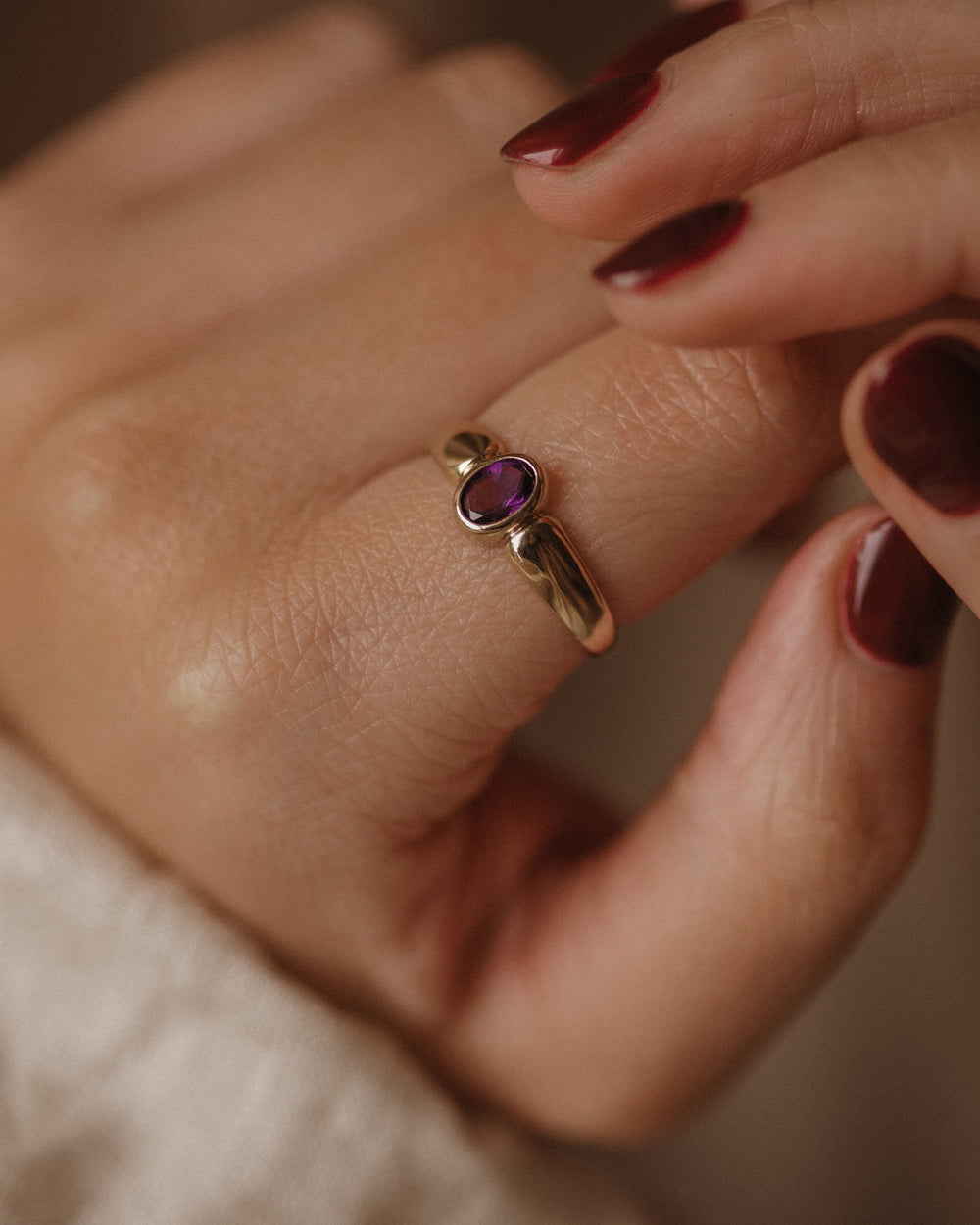 Saoirse Vintage 9ct Gold Amethyst Solitaire Ring