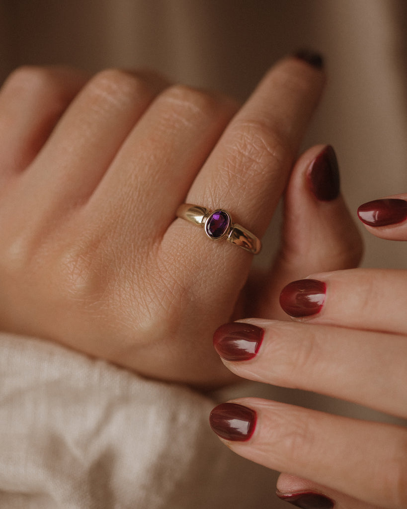 Saoirse Vintage 9ct Gold Amethyst Solitaire Ring