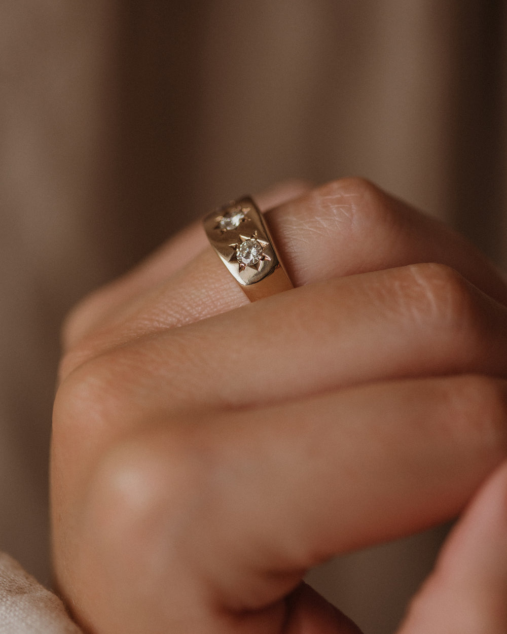 Millicent 1975 Vintage 9ct Gold Star Set Diamond Trilogy Ring