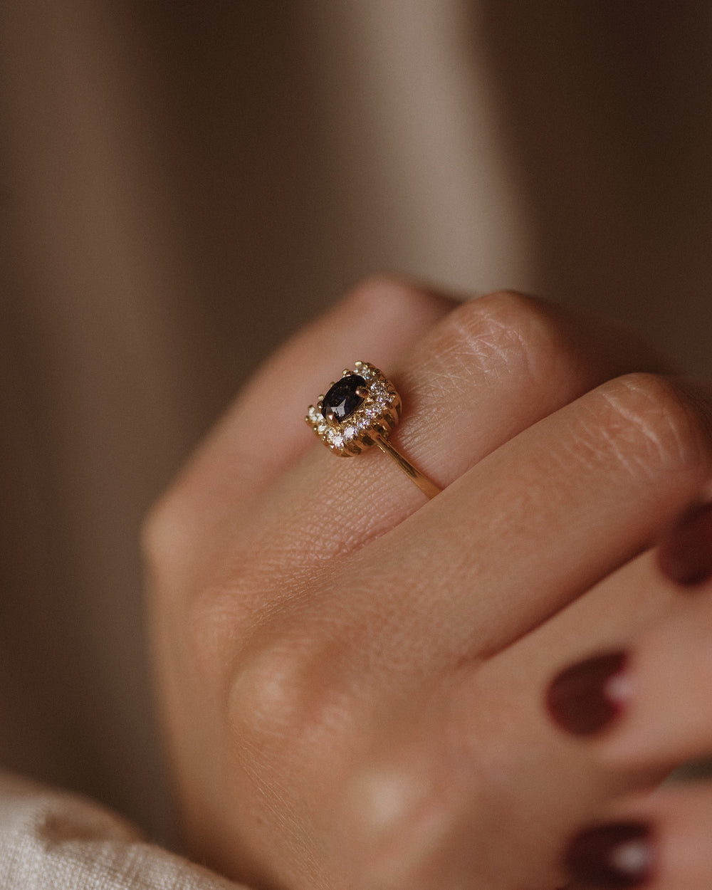 Rene Vintage 18ct Gold Sapphire & Diamond Cluster Ring