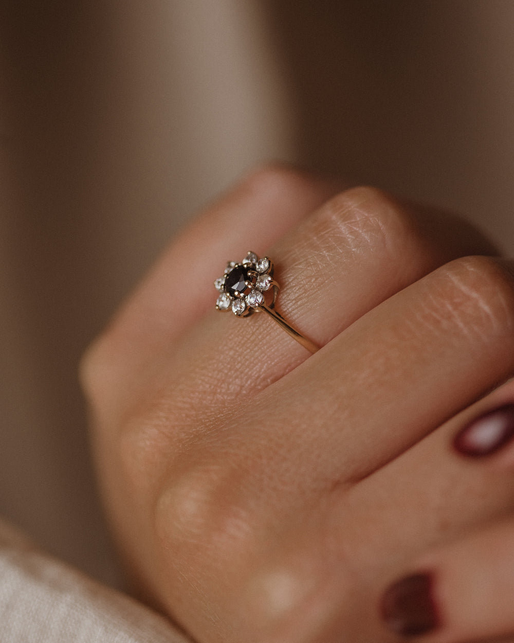 Georgia 1987 Vintage 9ct Gold Sapphire & Cubic Zircon Cluster Ring