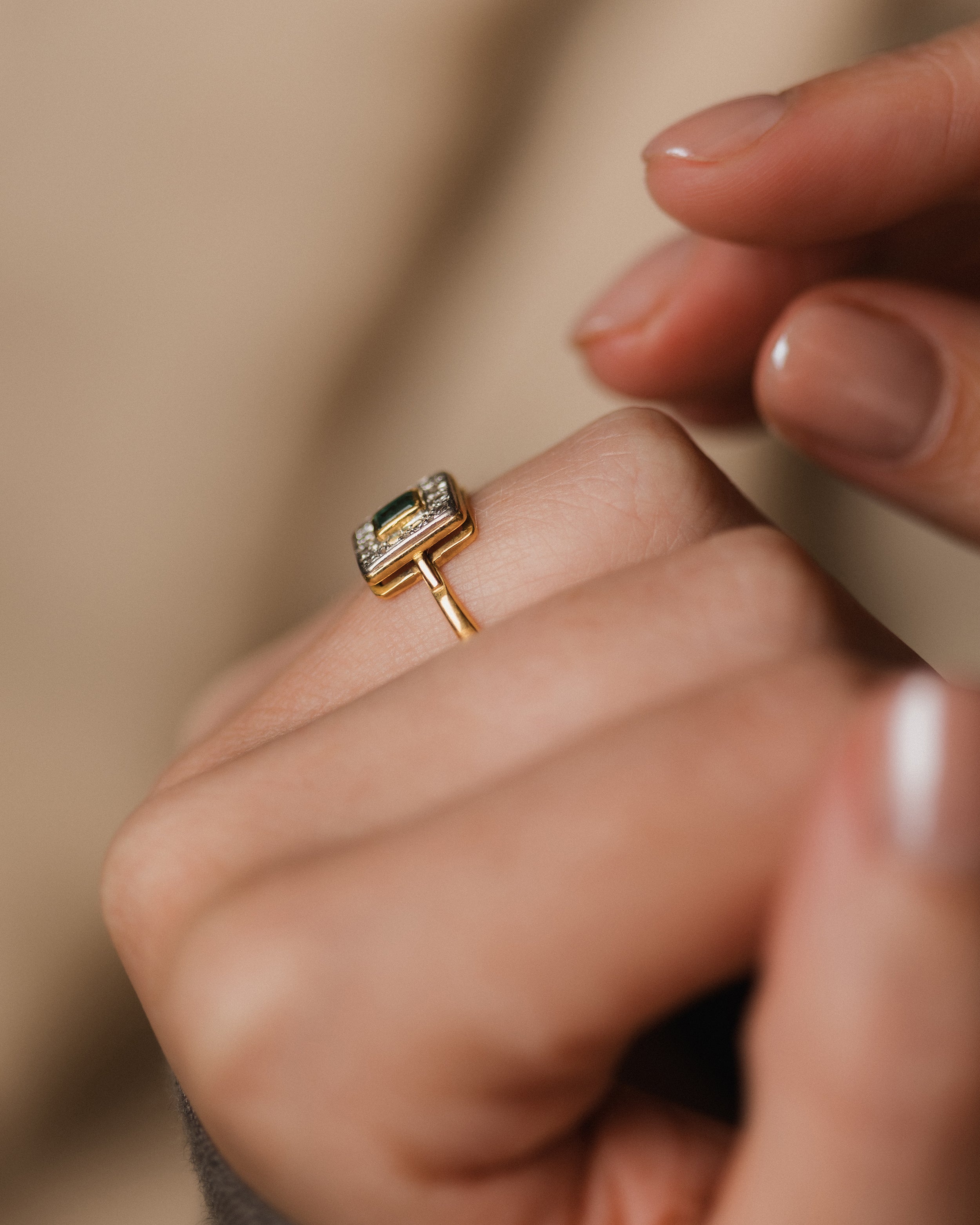 Noemi 1994 Vintage 18ct Gold Emerald & Diamond Cluster Ring