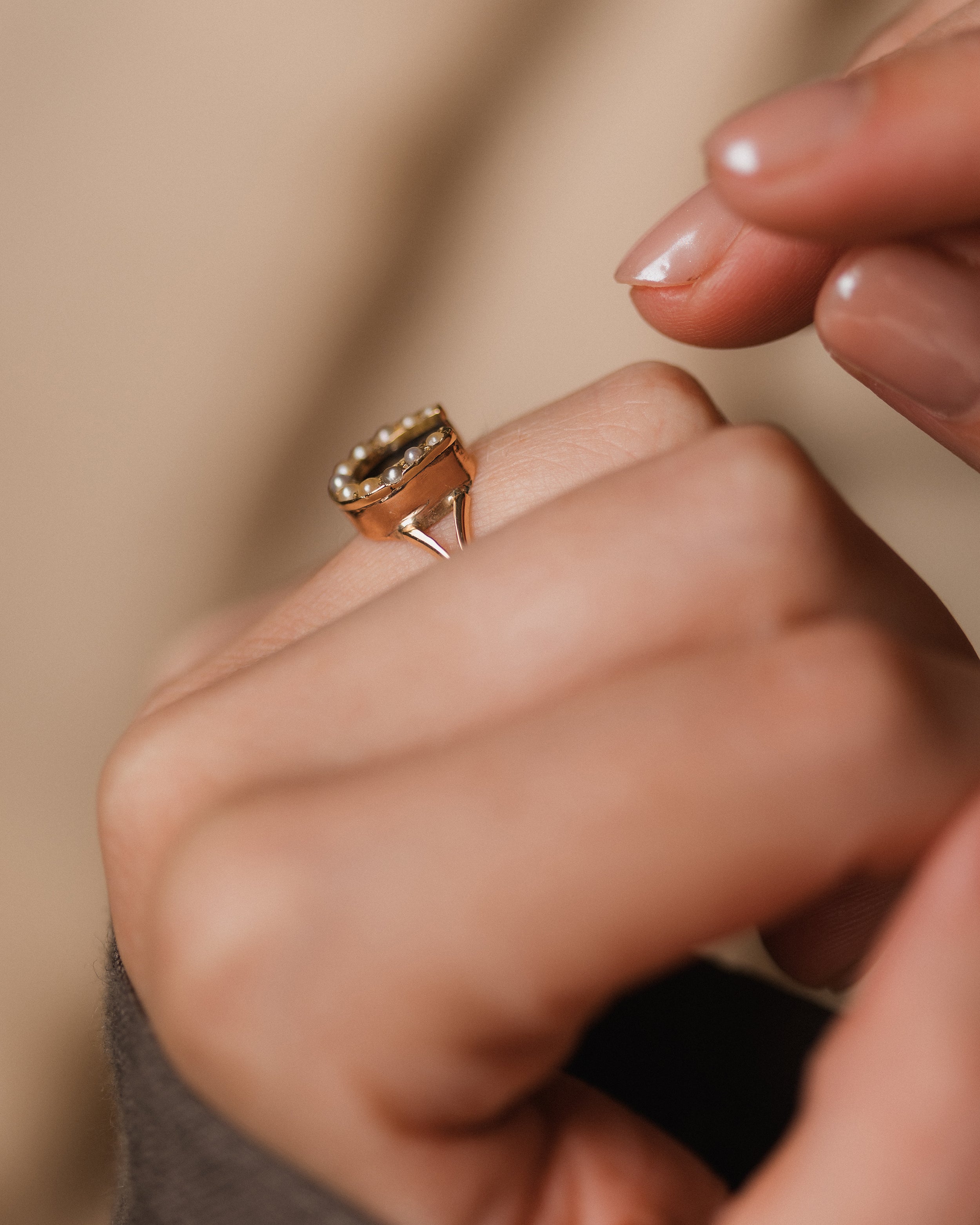 Margot Antique 9ct Gold Pearl Horseshoe Ring