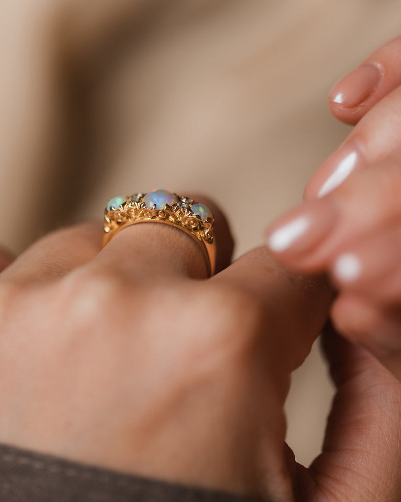 Pandora Antique 18ct Gold Opal & Diamond Seven Stone Ring