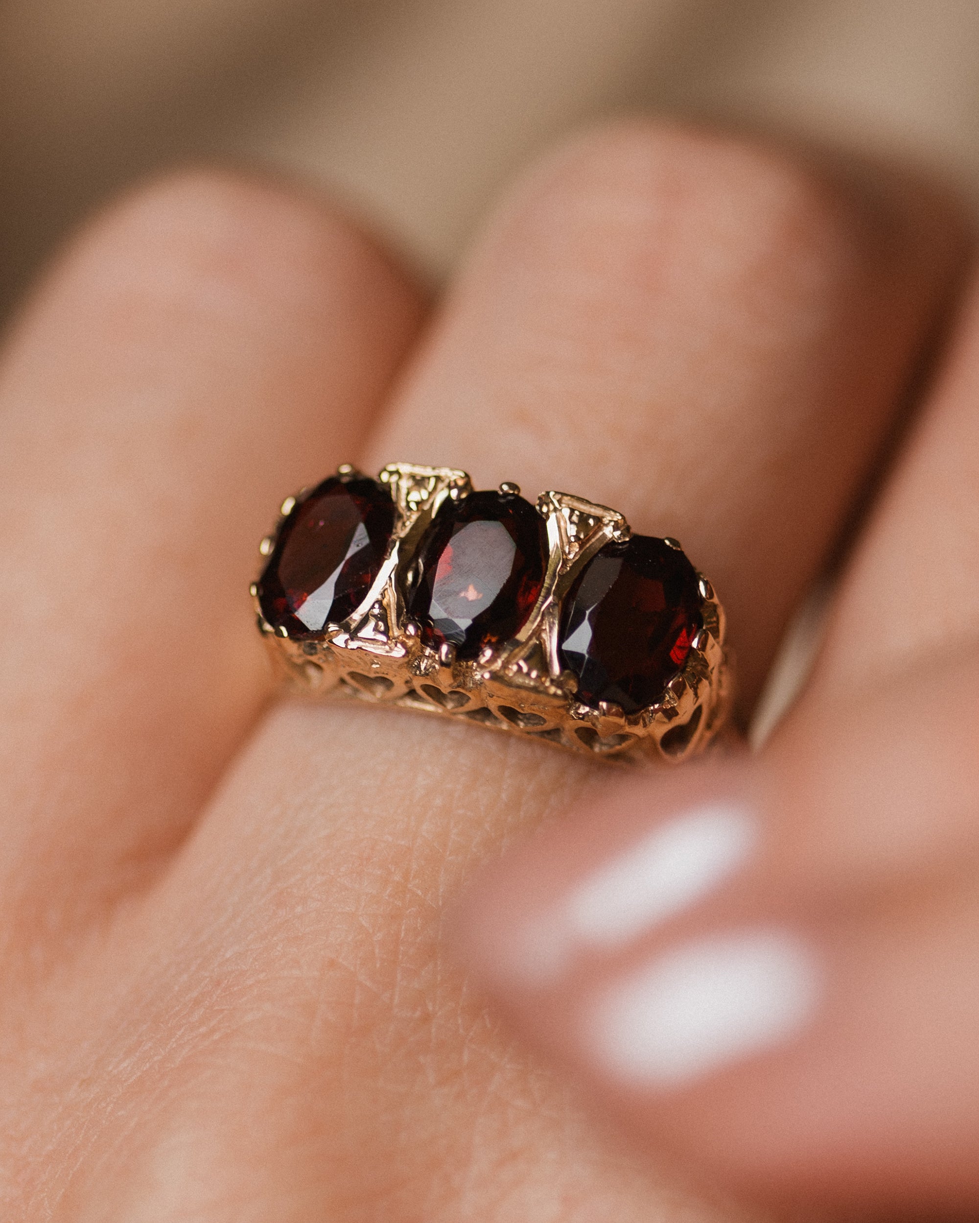 Gwendolyn 1979 Vintage 9ct Gold Garnet Trilogy Ring