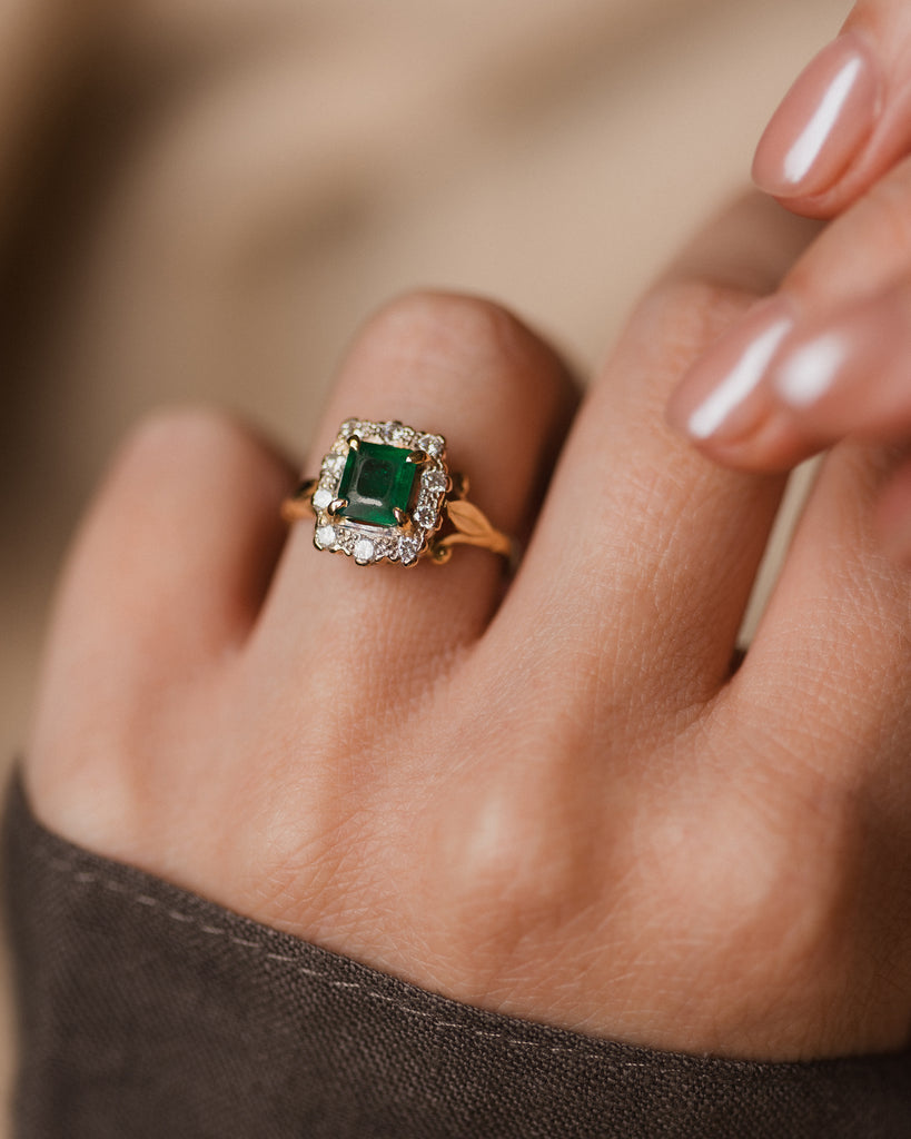 Pepper 1998 Vintage 18ct Gold Emerald & Diamond Cluster Ring