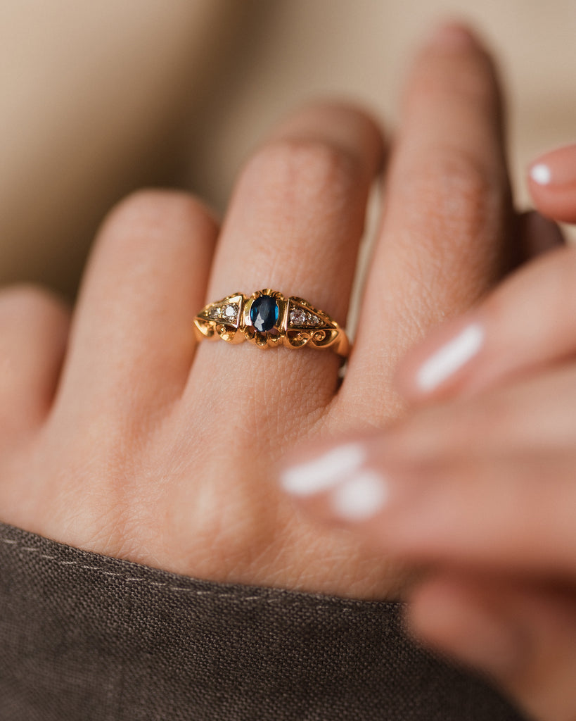 Alma Antique 18ct Gold Sapphire & Diamond Ring