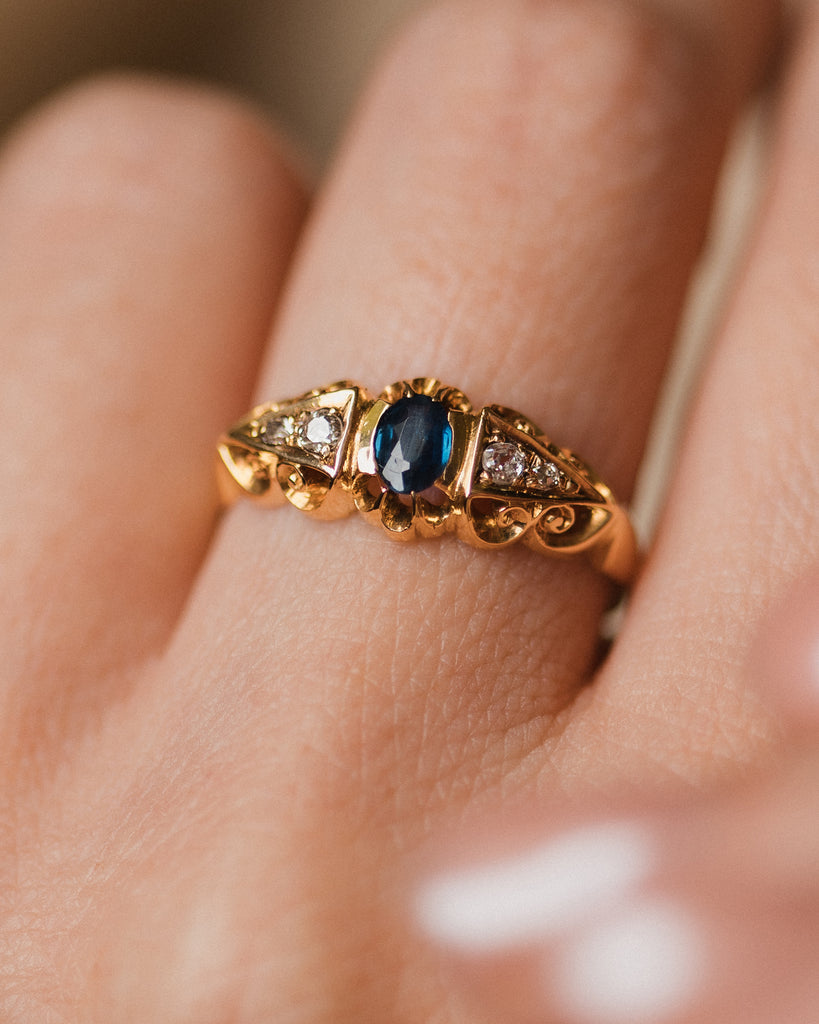 Alma Antique 18ct Gold Sapphire & Diamond Ring
