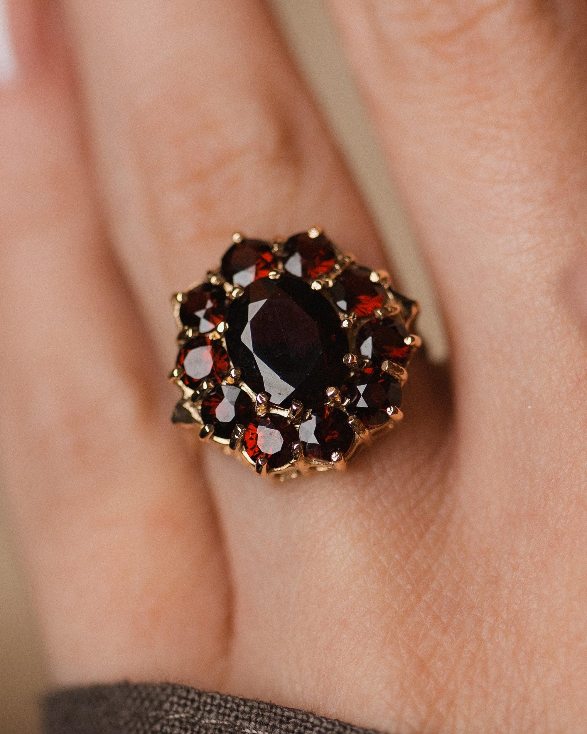 Phoebe 1975 Vintage 9ct Gold Garnet Cluster Ring