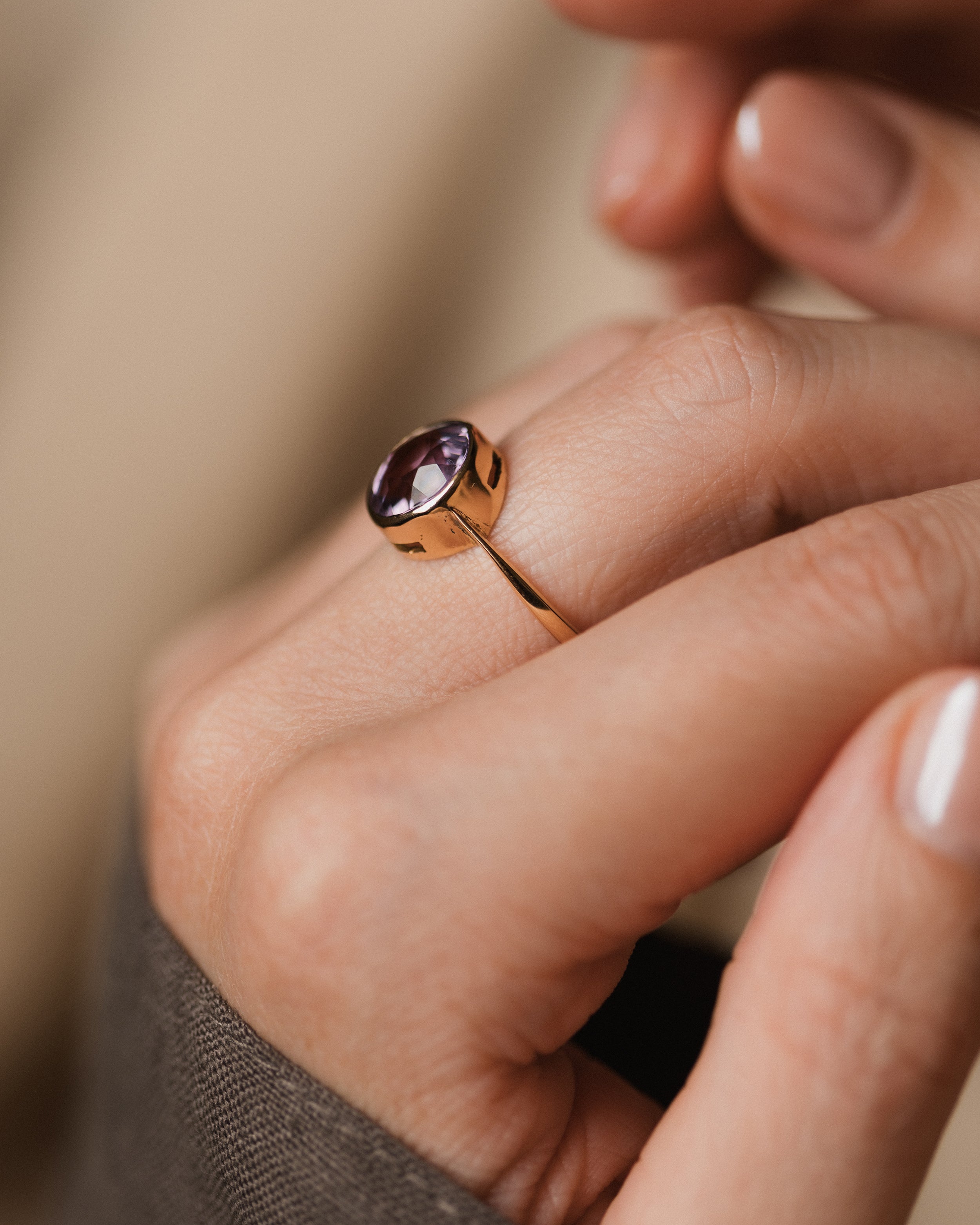 Cassandra Antique 18ct Gold Amethyst Single Stone Ring