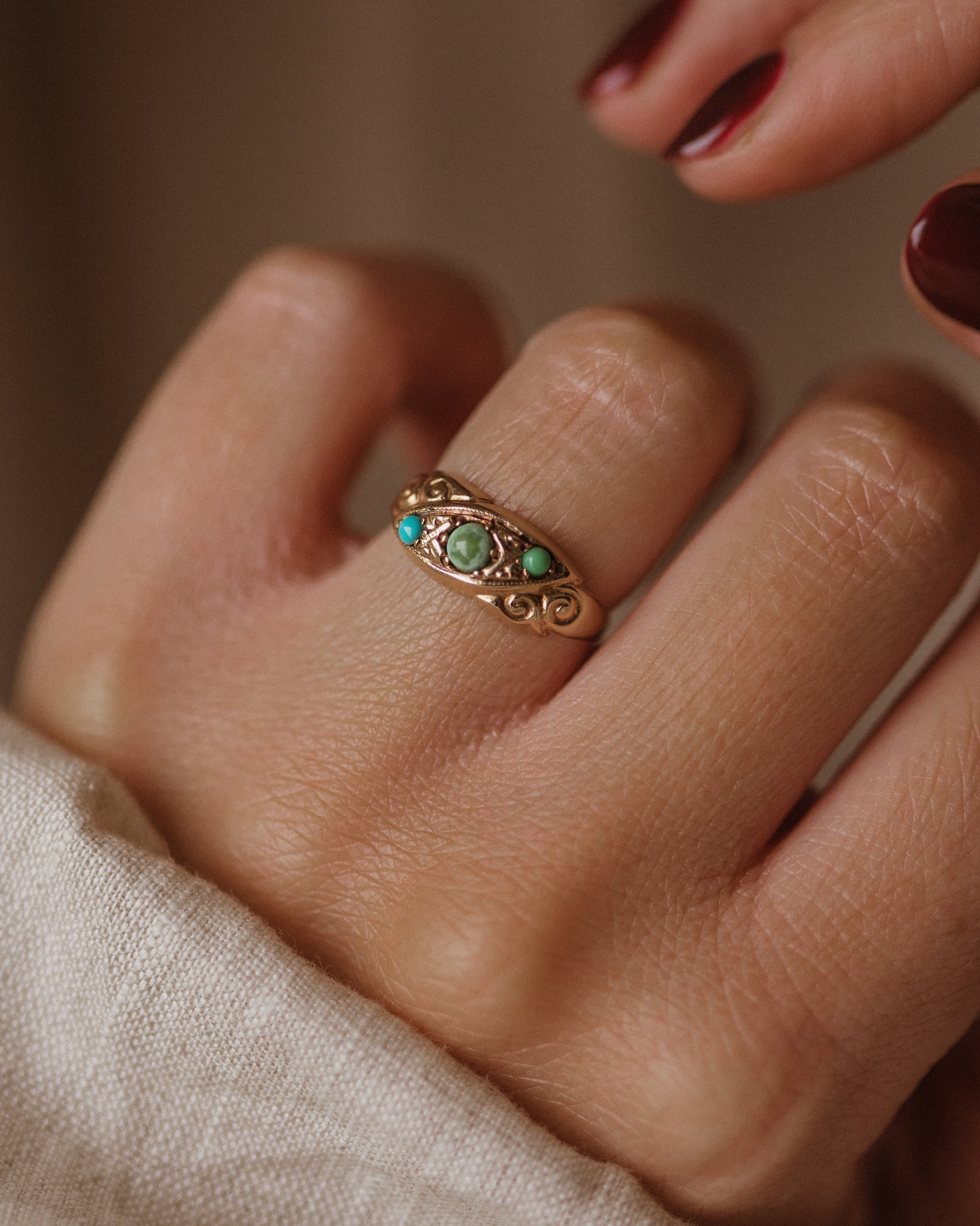 Claudine 1978 Vintage 9ct Gold Turquoise Trilogy Ring