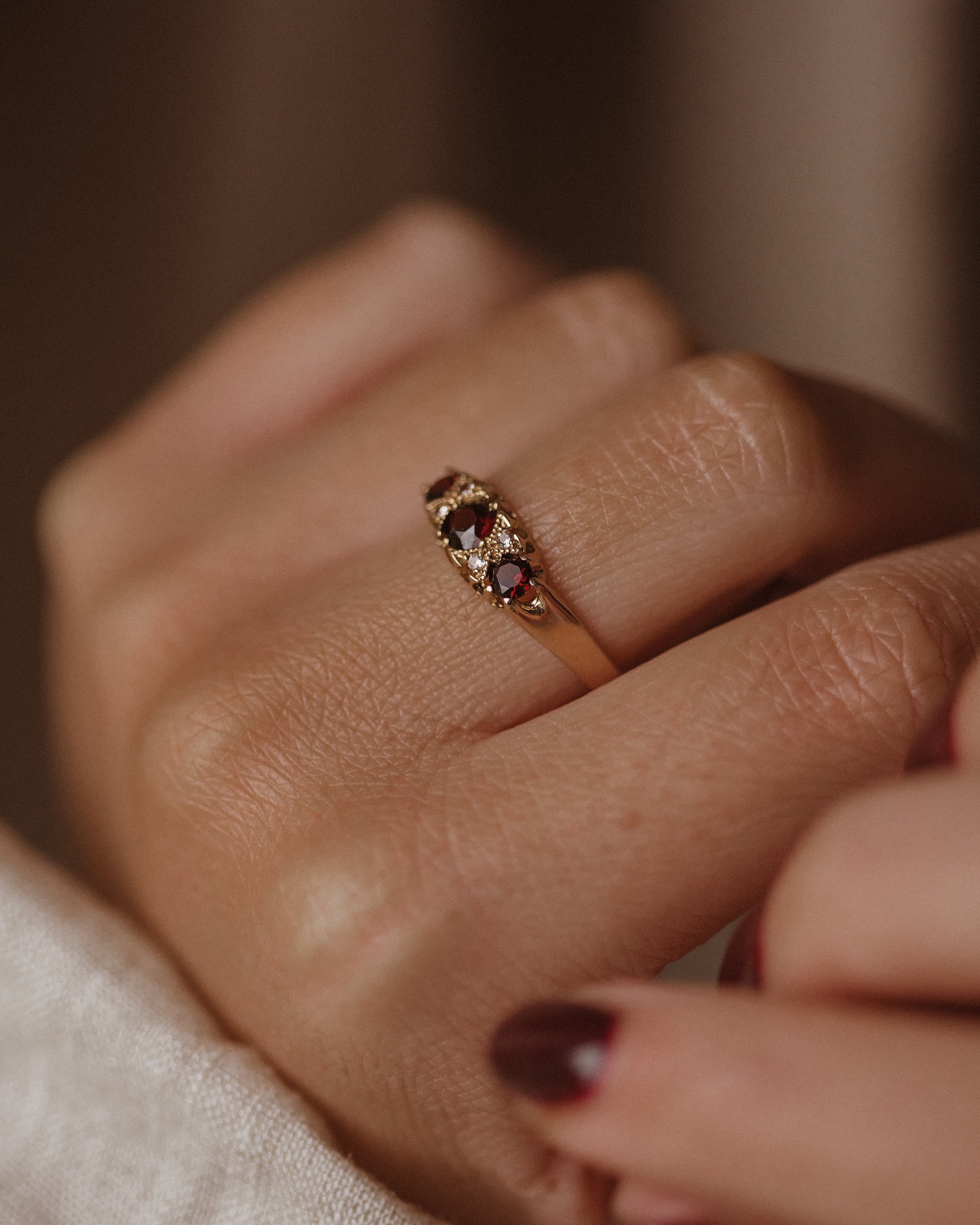 Image of Elisabeth 1978 Vintage 9ct Gold Garnet & Spinel Ring