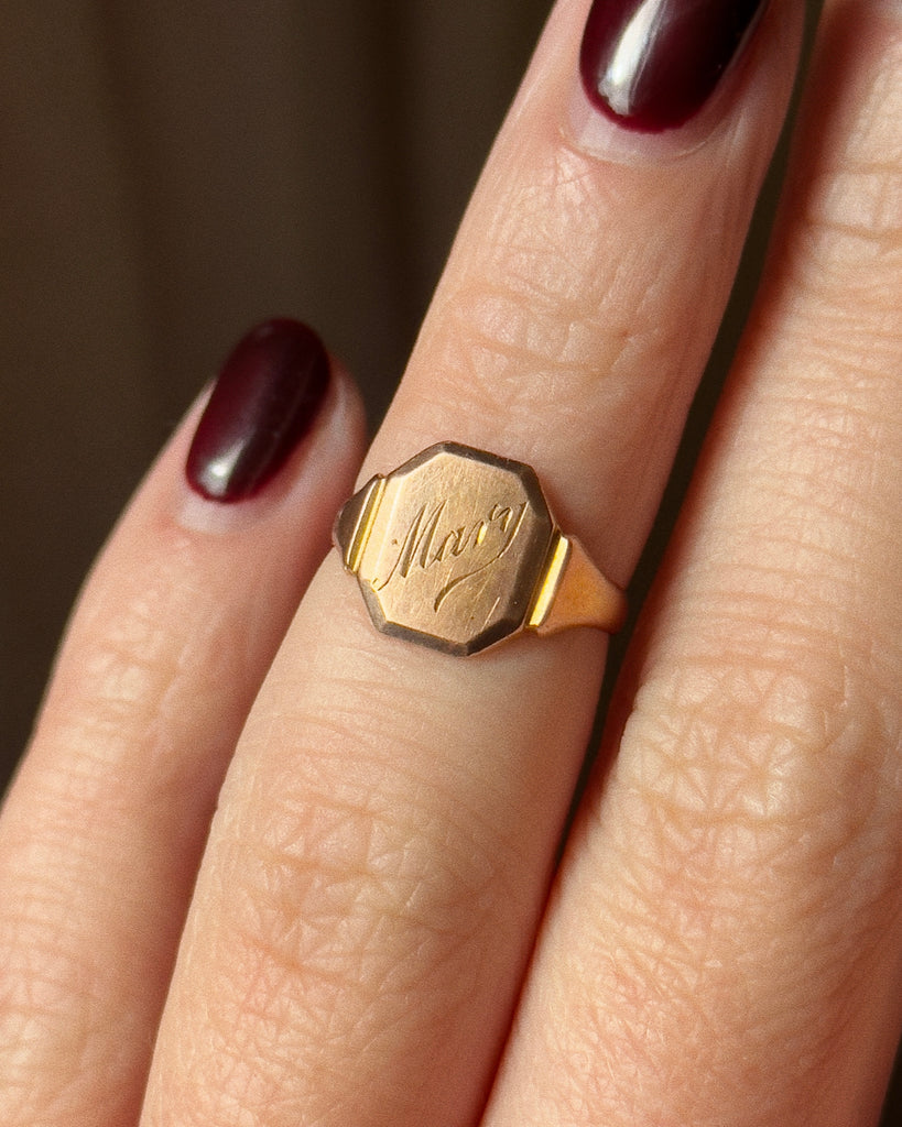 Mary Antique 9ct Gold Signet Ring