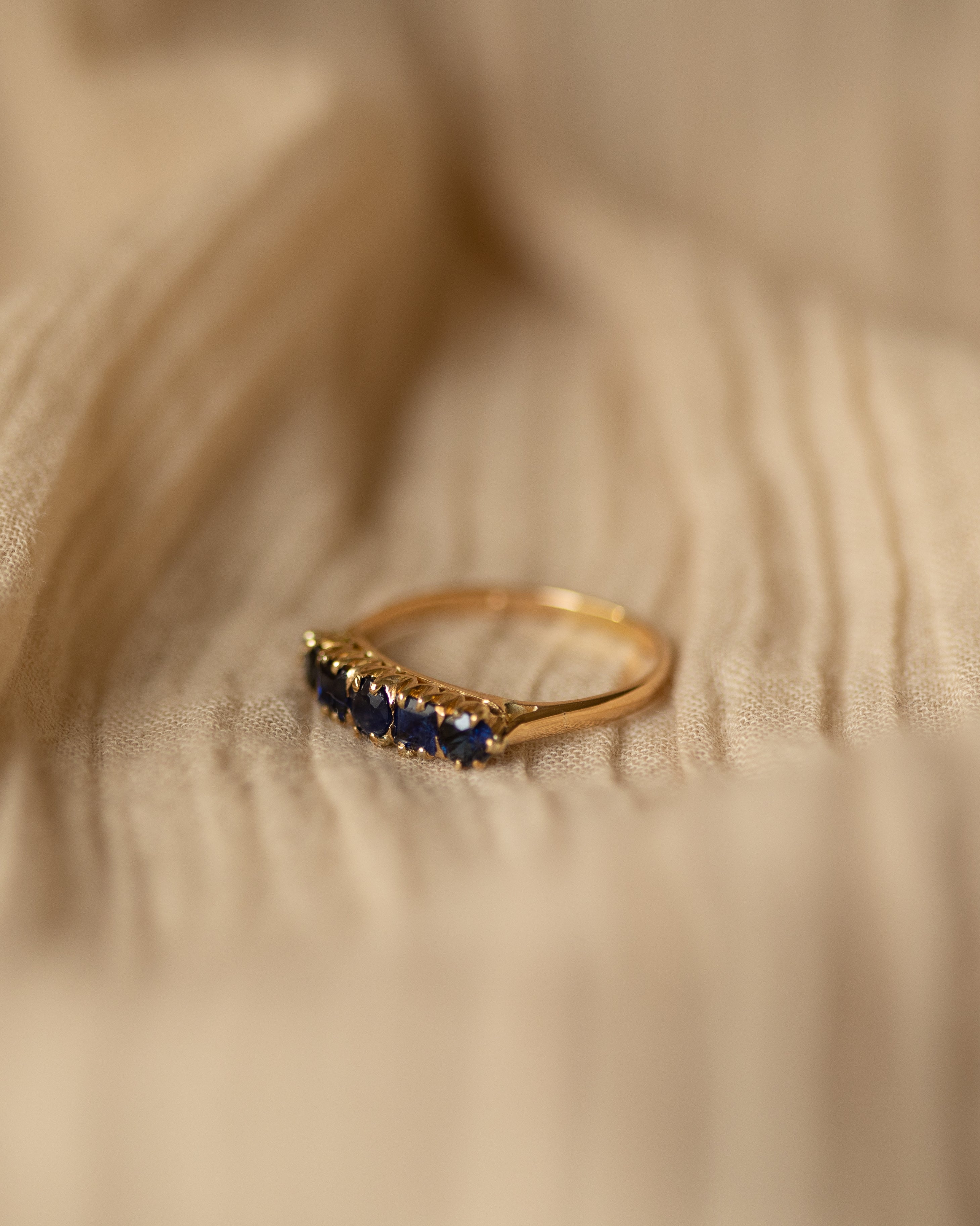 Trudy Vintage 18ct Gold Sapphire Five Stone Ring