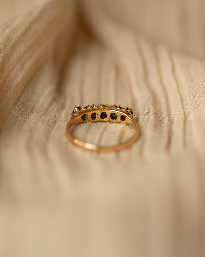 Trudy Vintage 18ct Gold Sapphire Five Stone Ring