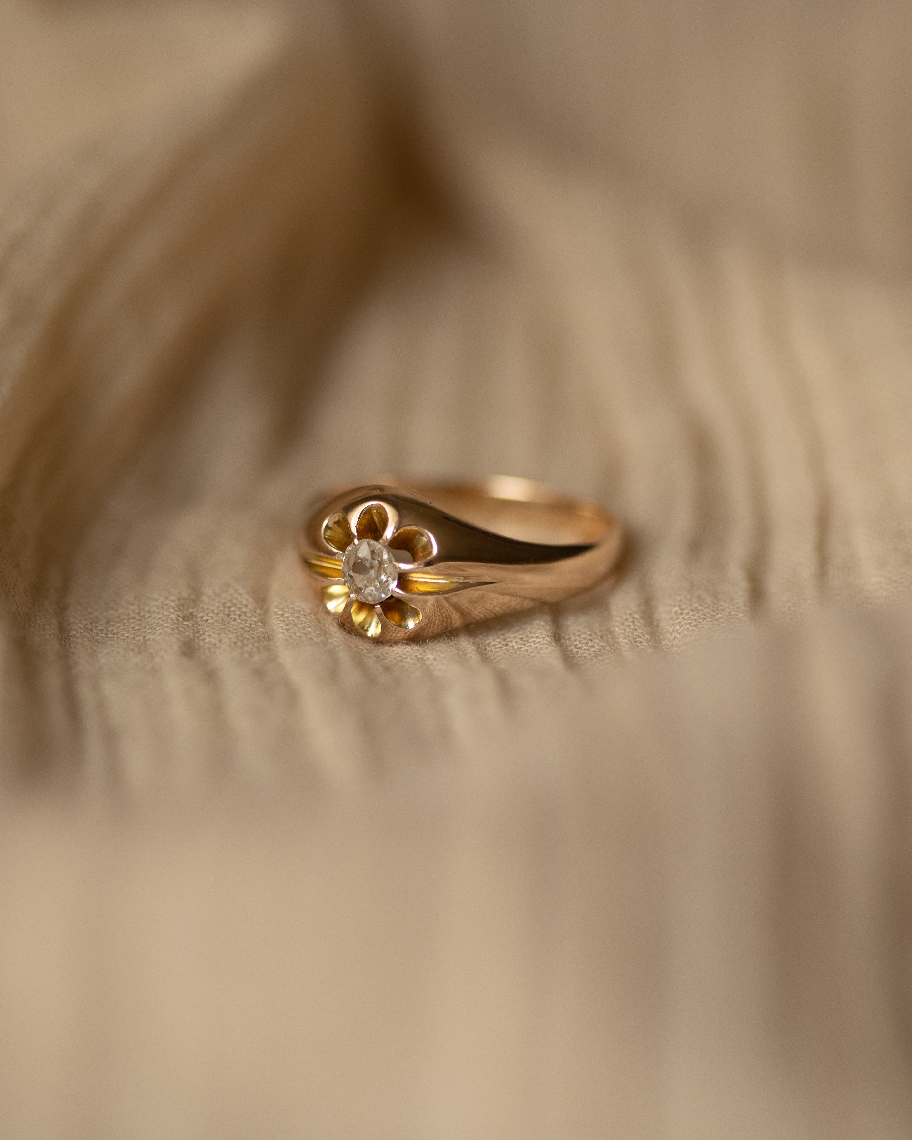 Joy Antique 9ct Gold Old-Cut Diamond Gypsy Ring