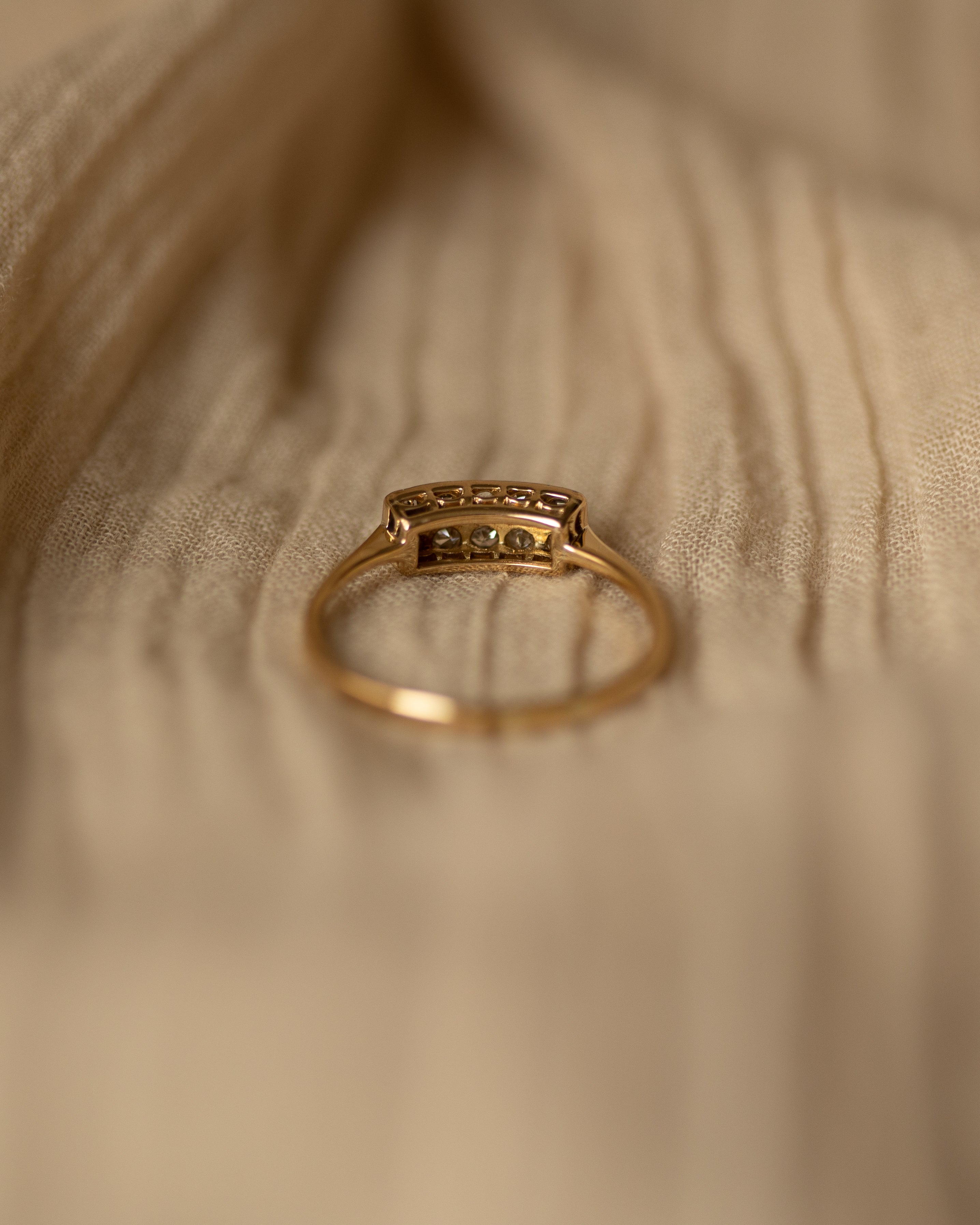 Sophia Antique 18ct Gold Diamond Bar Ring