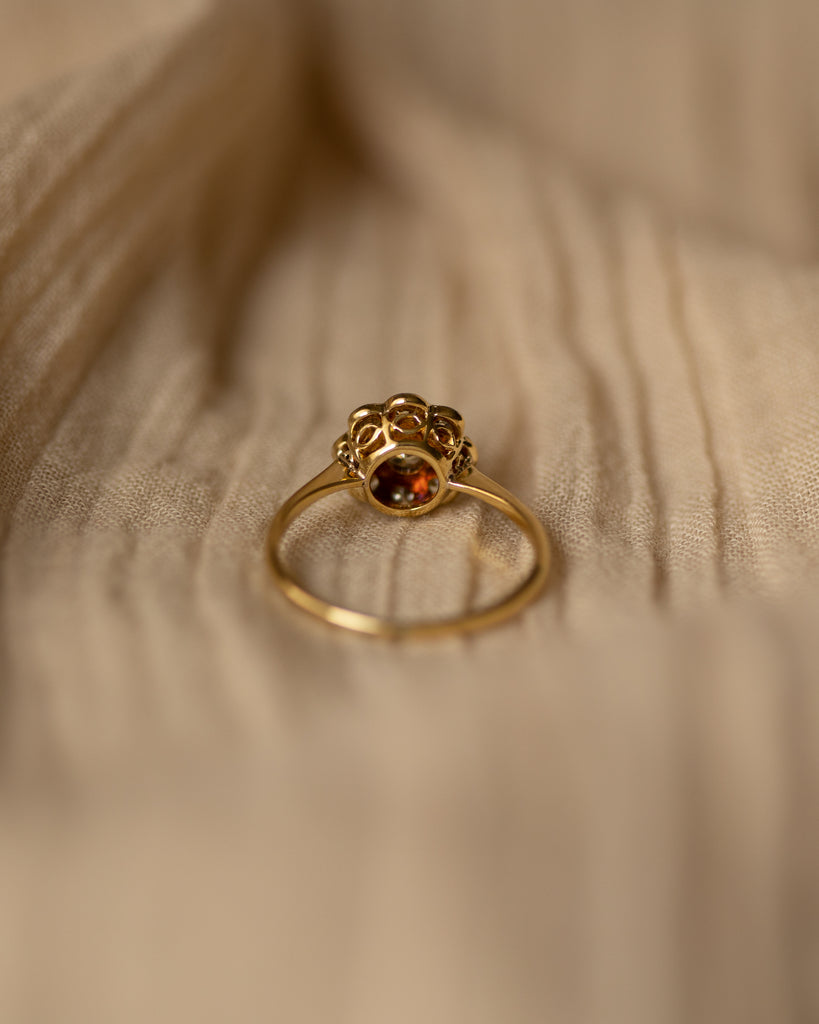 Olivia Antique 18ct Gold Diamond Daisy Cluster Ring