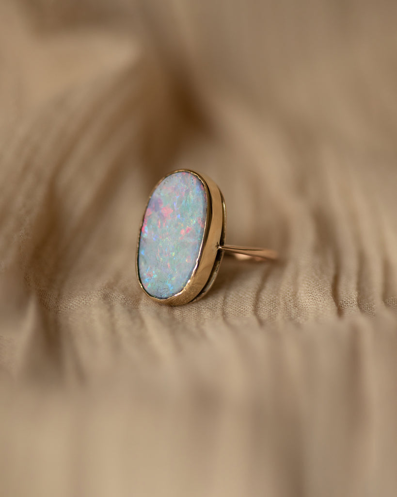 Gilda Vintage 9ct Gold Opal Doublet Ring
