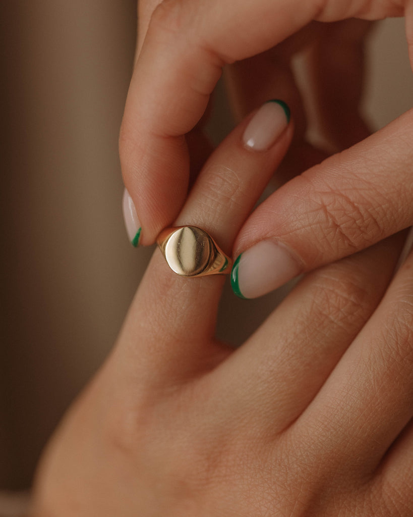 Anamaria Vintage 9ct Gold Signet Ring
