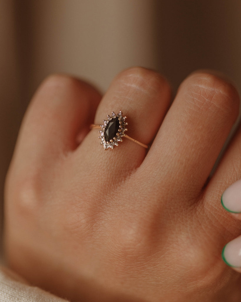 Nanette Vintage 9ct Gold Sapphire & Diamond Cluster Ring