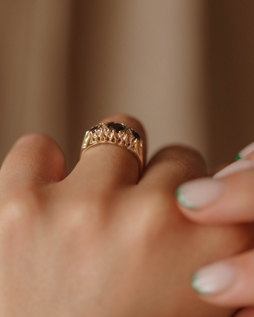 Matilda 1989 9ct Gold Sapphire Trilogy Ring