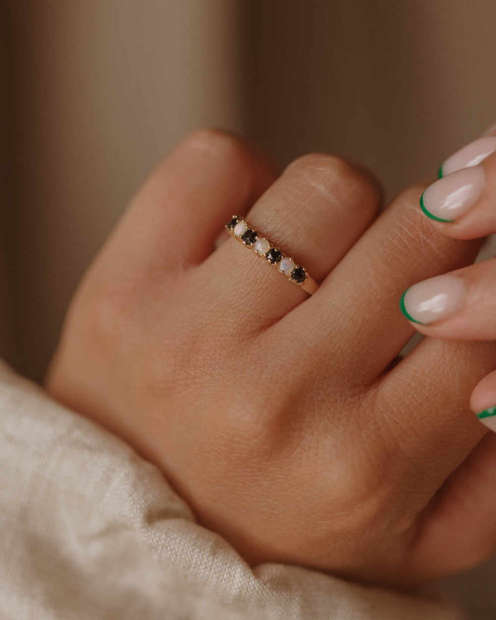 Diana Vintage 9ct Gold Sapphire & Opal Ring