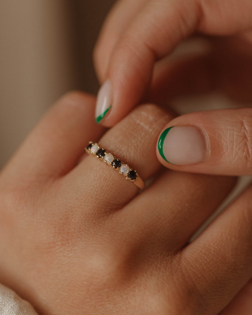 Diana Vintage 9ct Gold Sapphire & Opal Ring