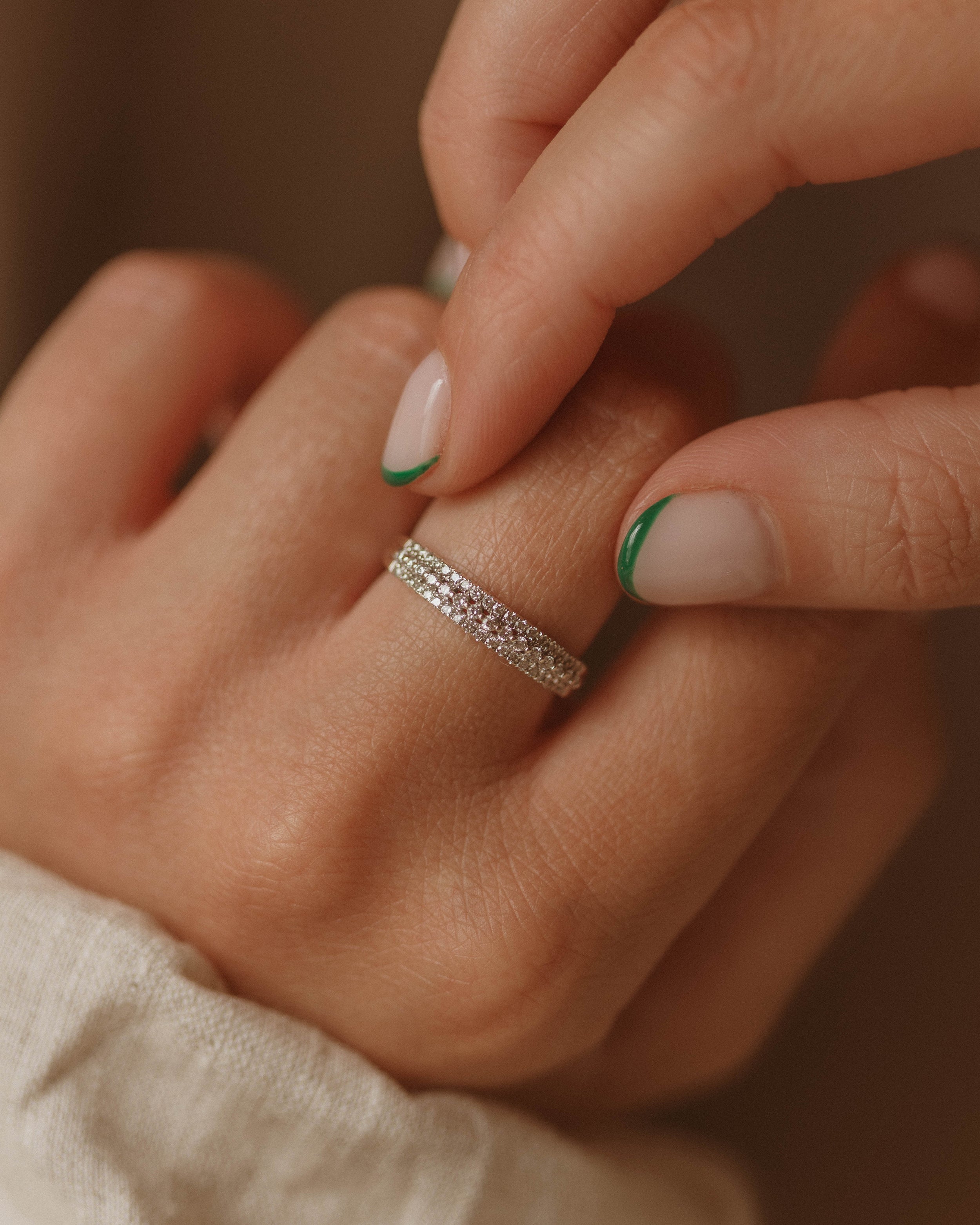 Clara Vintage 9ct White Gold Diamond Band Ring