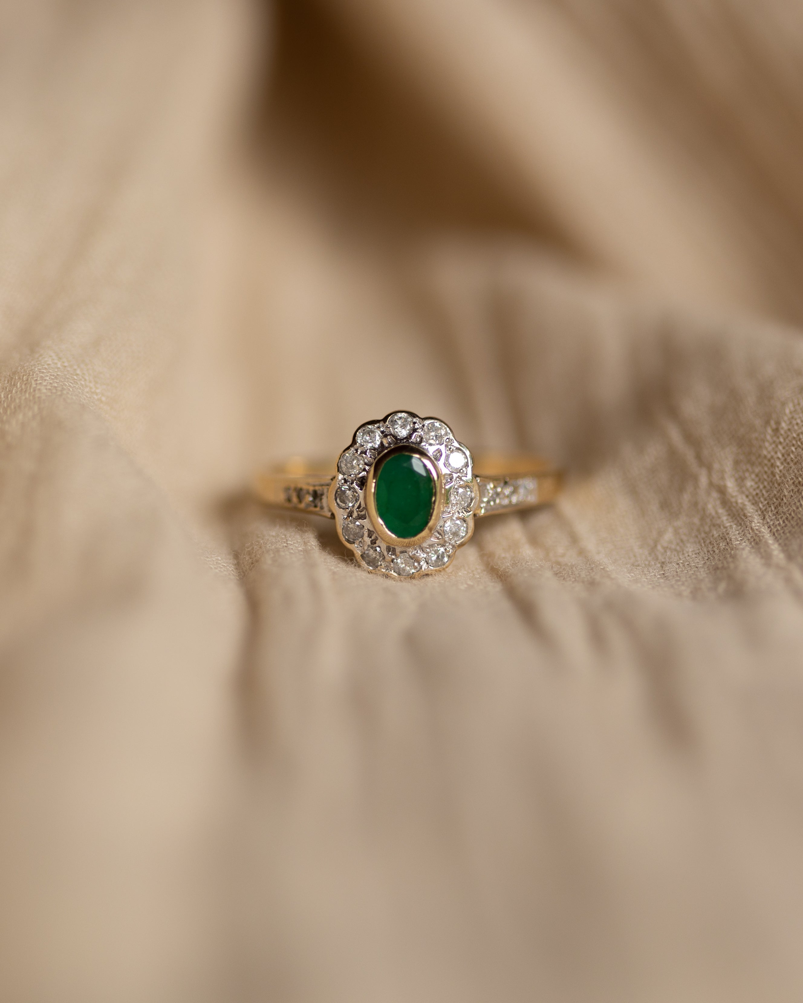 Alma Vintage 9ct Gold Emerald & Diamond Cluster Ring