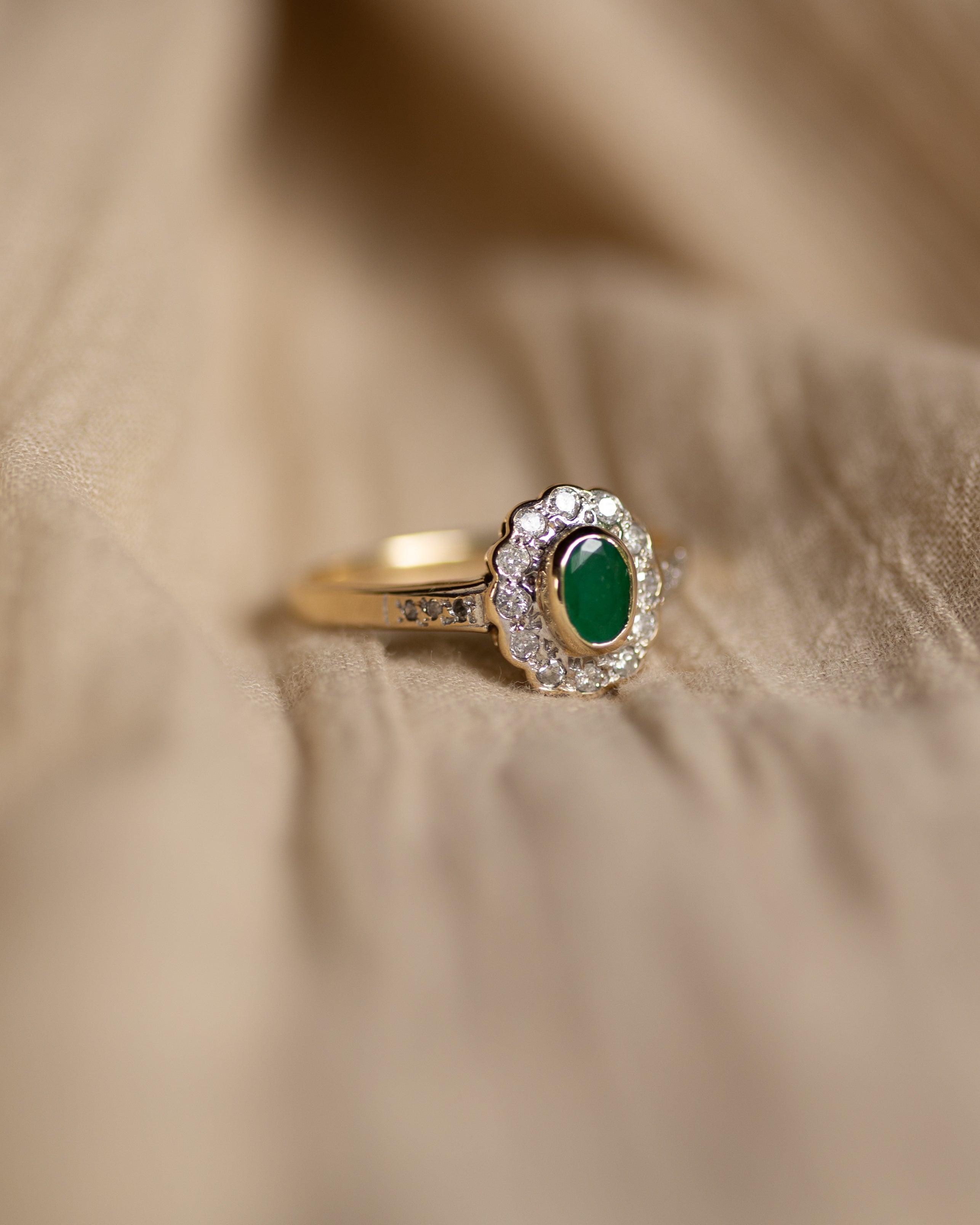Alma Vintage 9ct Gold Emerald & Diamond Cluster Ring