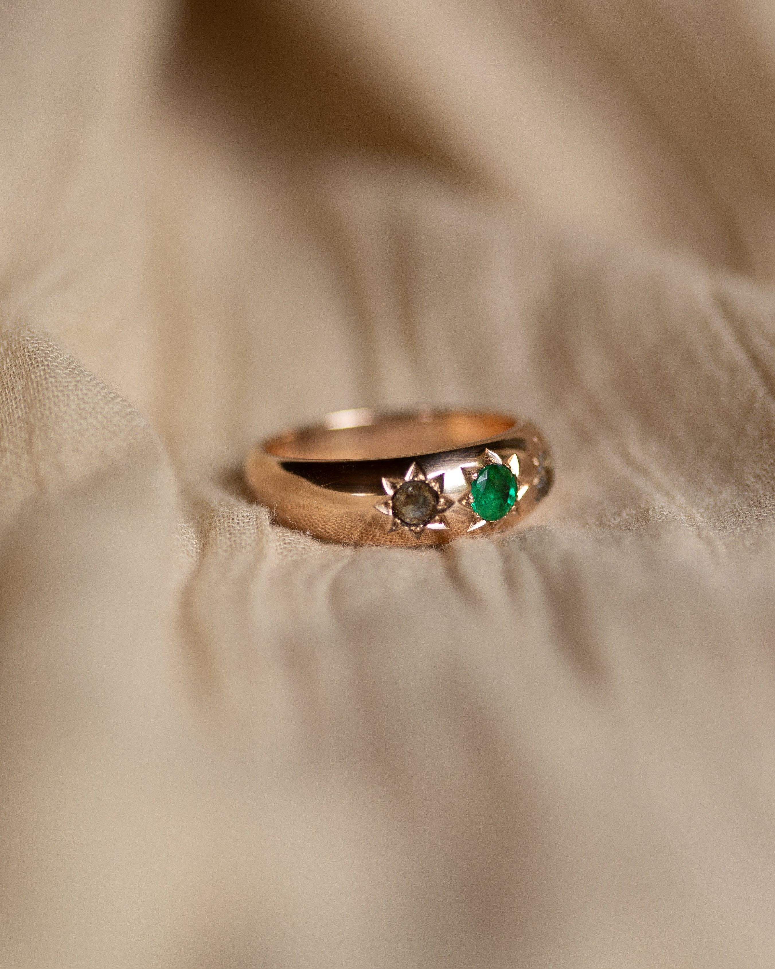 Joni Antique 9ct Gold Star Set Emerald & Diamond Trilogy Ring