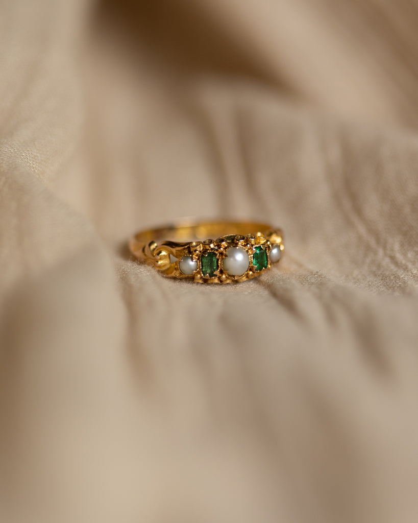 Elodie 1945 Vintage 15ct Gold Emerald & Pearl Five Stone Ring