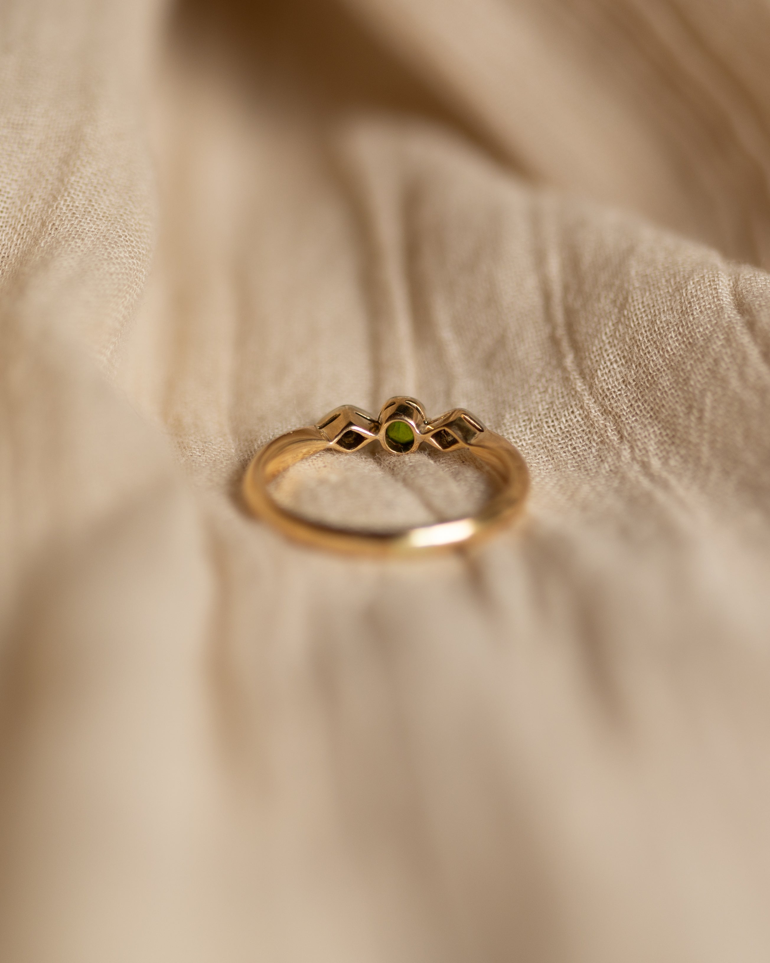 Ottiline Antique 18ct Gold Peridot & Diamond Trilogy Ring
