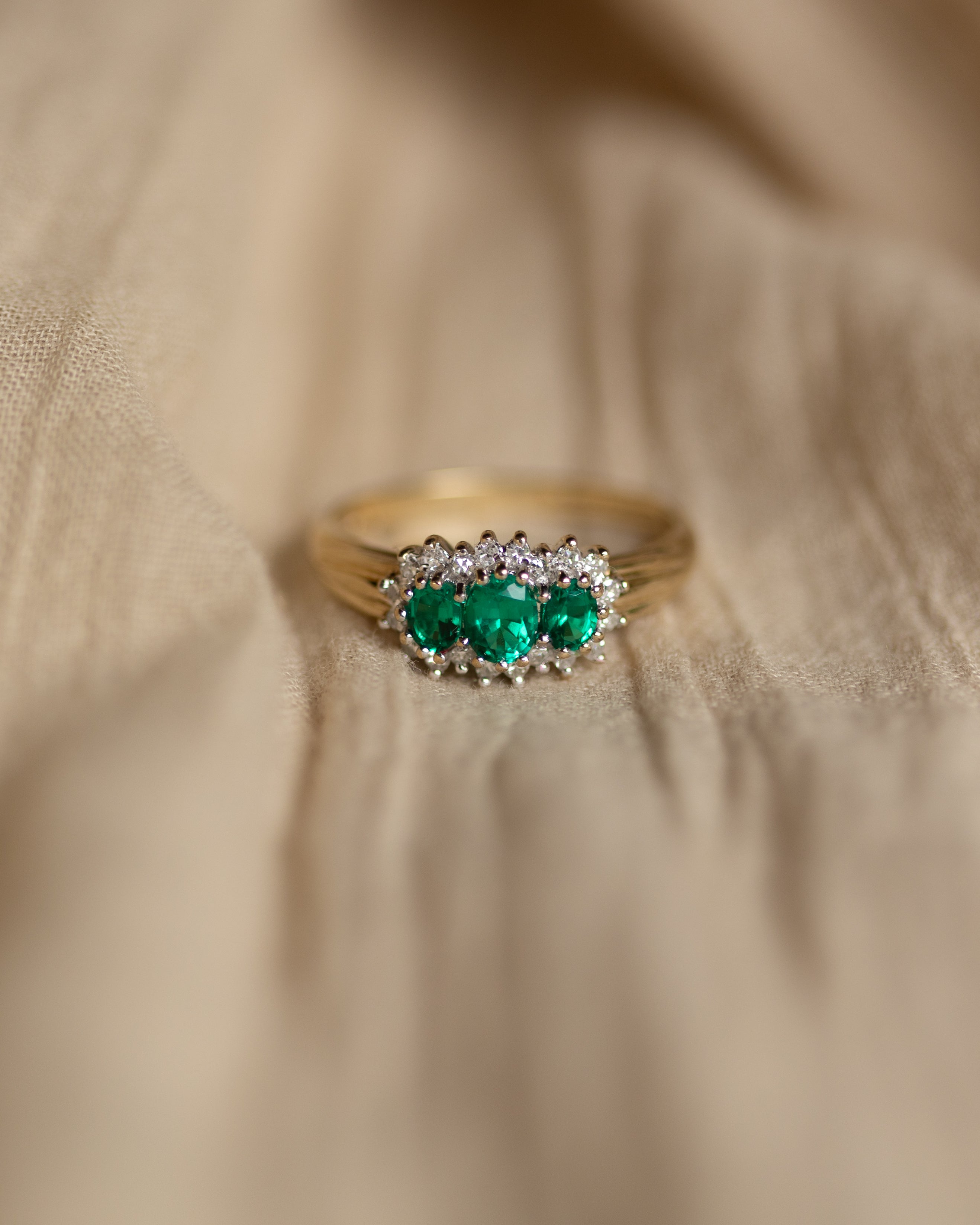 Piper Vintage 9ct Gold Chrysoprase & Diamond Cluster Ring