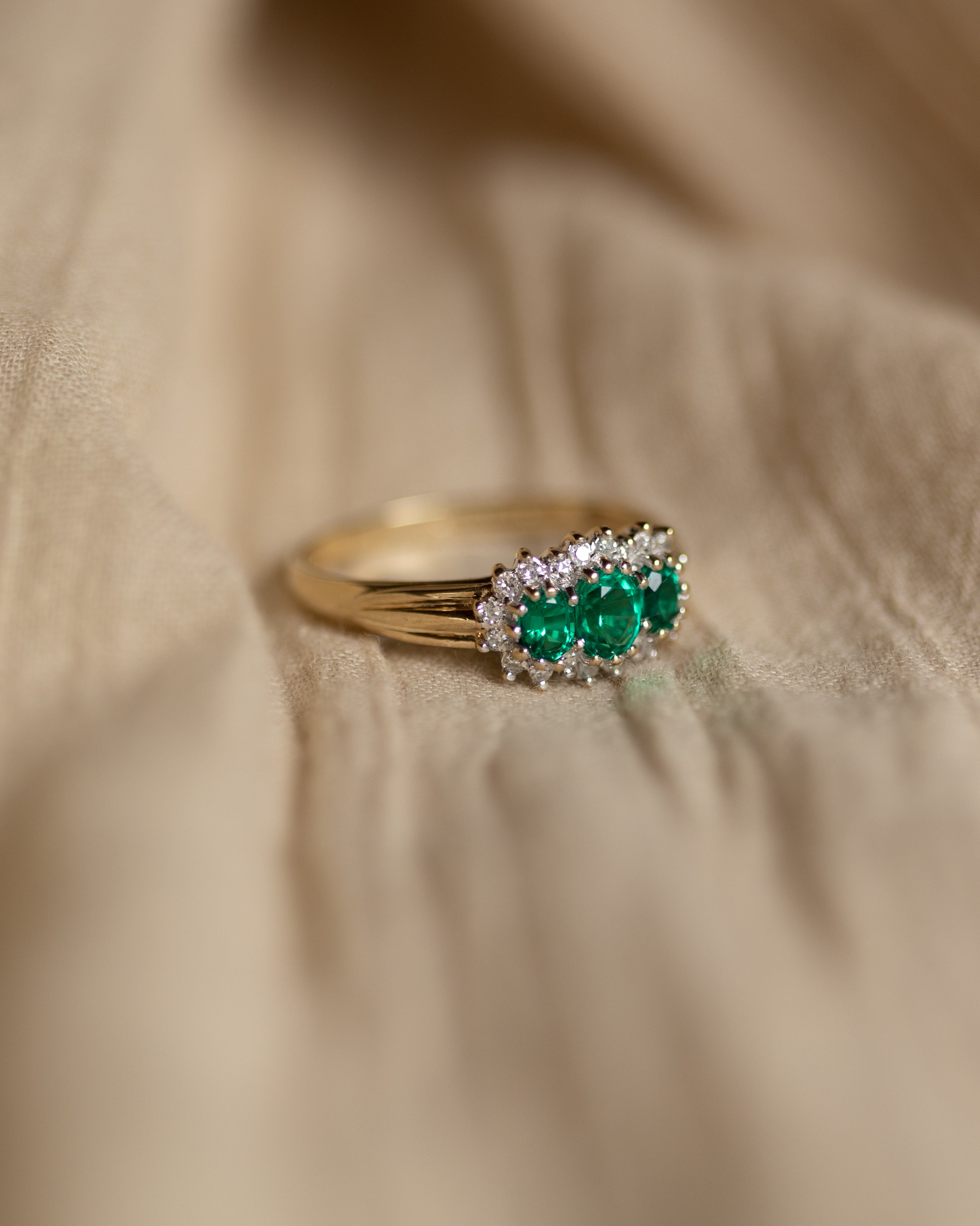 Piper Vintage 9ct Gold Chrysoprase & Diamond Cluster Ring