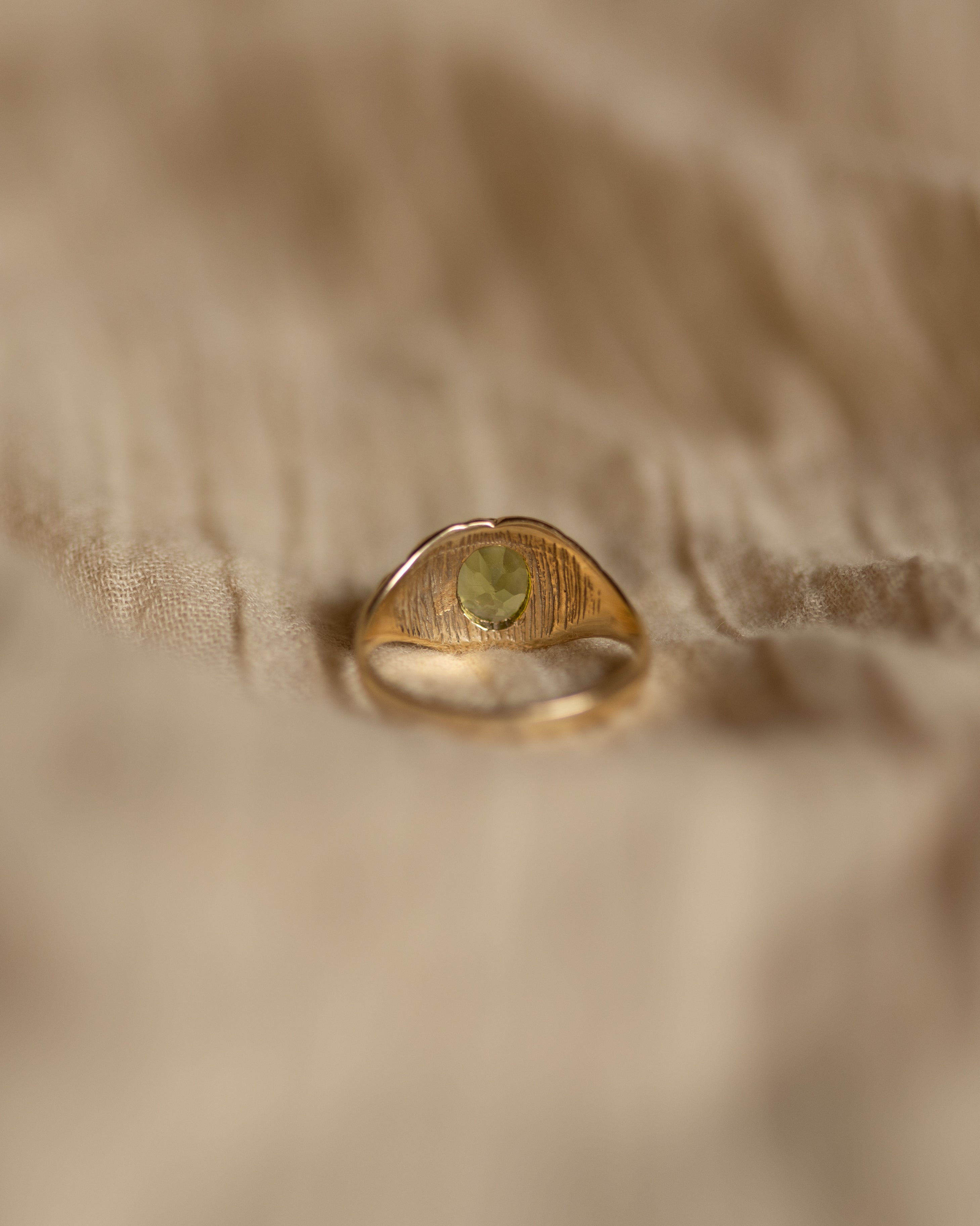 Dorette Vintage 9ct Gold Peridot Ring