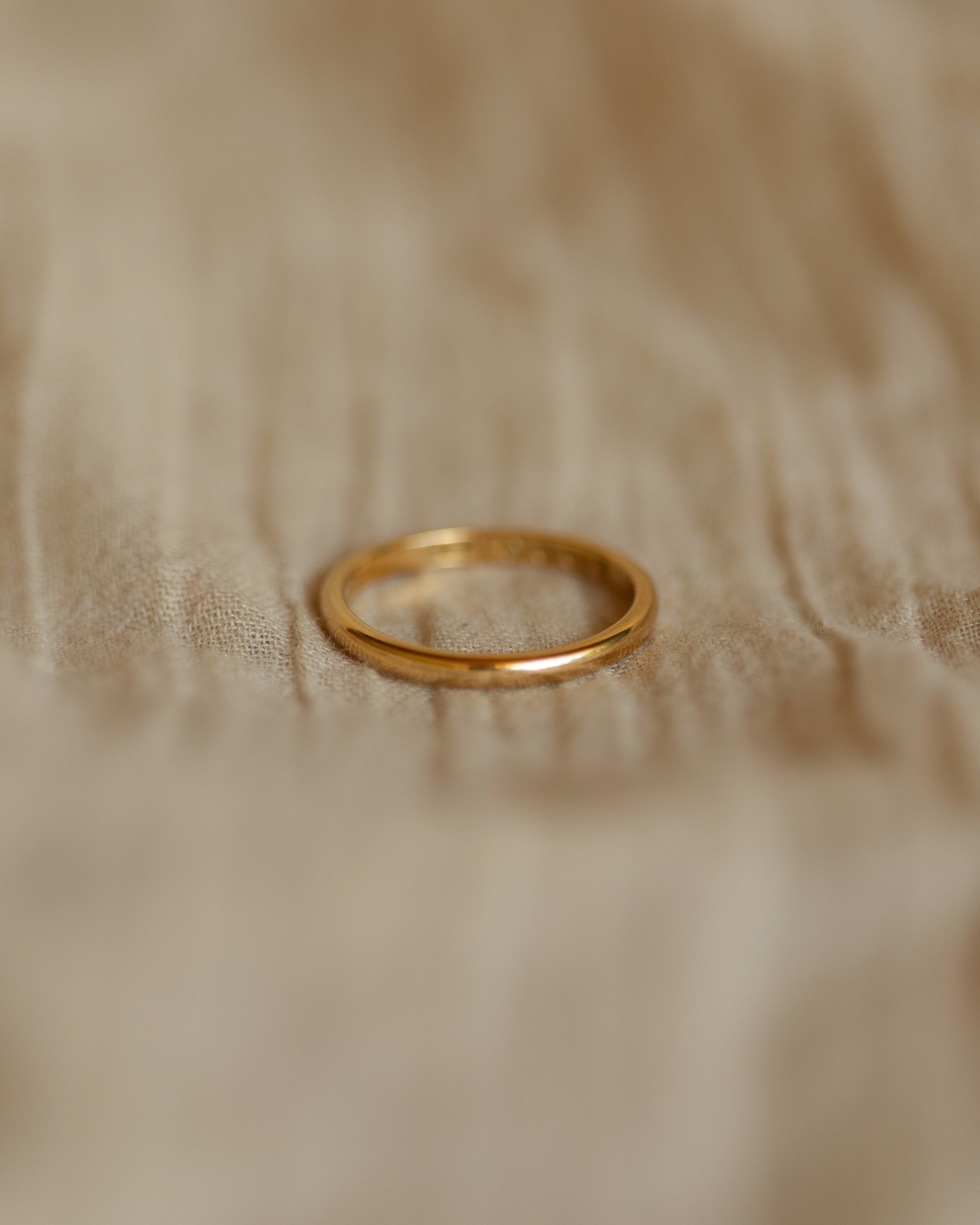 Annette 1948 Vintage 22ct Gold Simple Band Ring | Rock n Rose