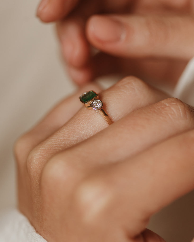 Ethel Vintage 18ct Gold Emerald & Diamond Trilogy Ring
