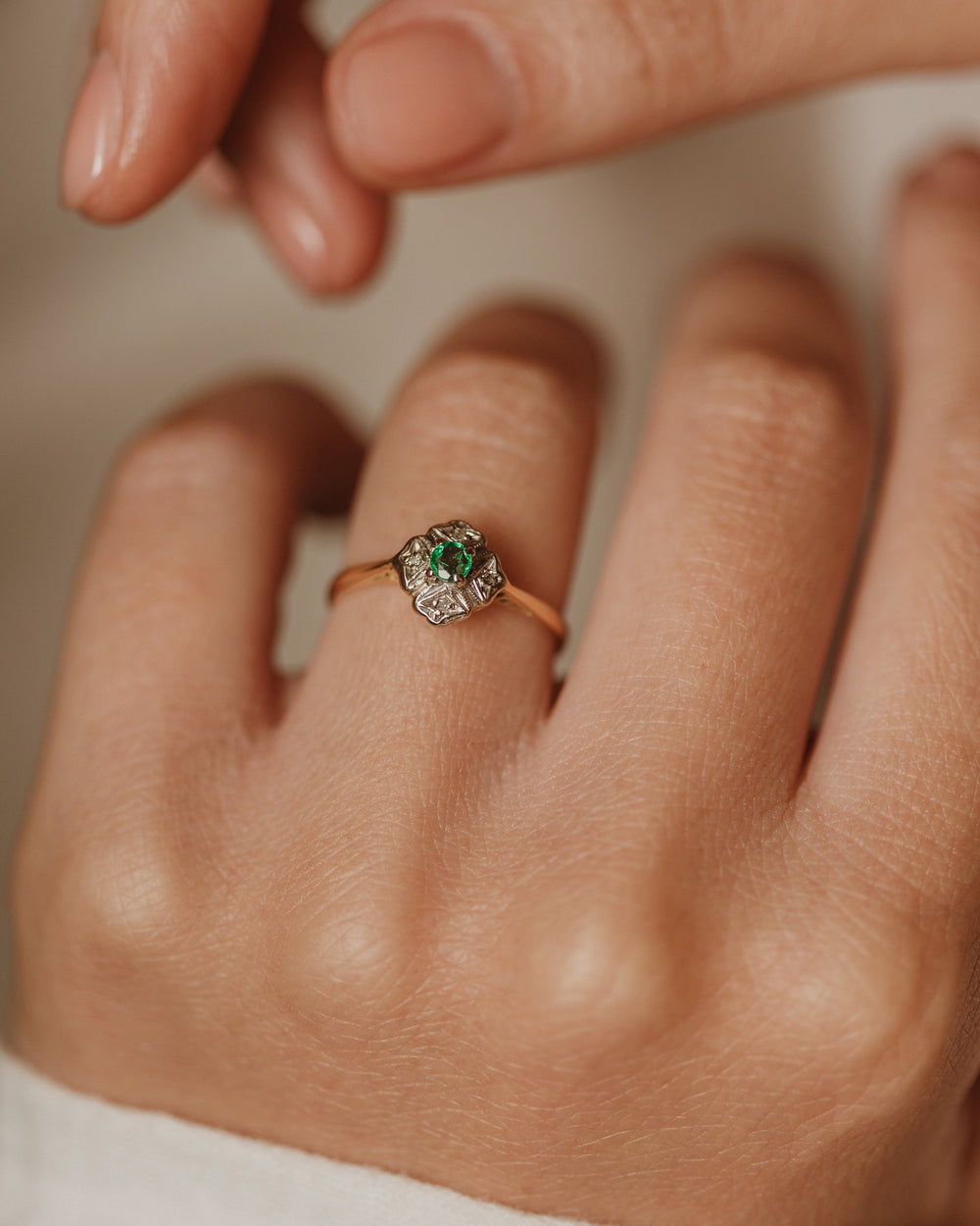 Amity 1970 Vintage 18ct Gold Emerald & Diamond Cluster Ring