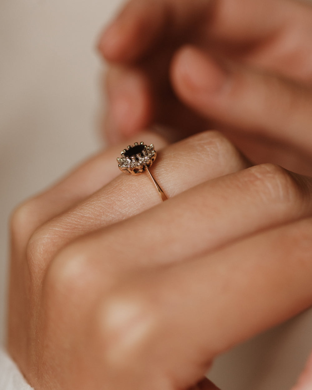 Meredith 1978 Vintage 9ct Gold Sapphire & Diamond Cluster Ring