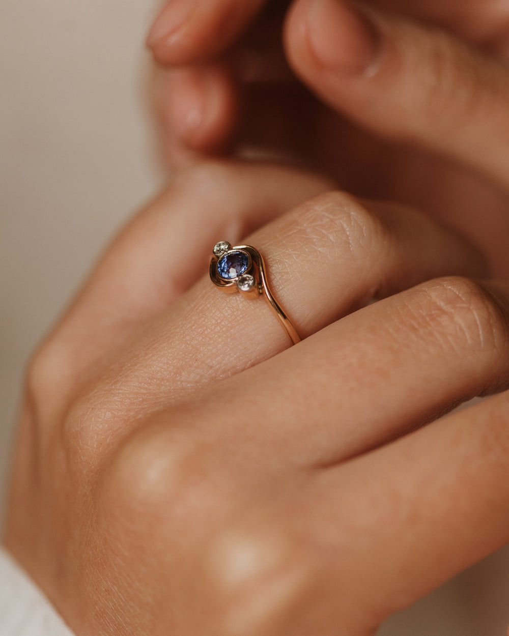 Blanche Antique 18ct Gold Sapphire & Diamond Crossover Trilogy Ring