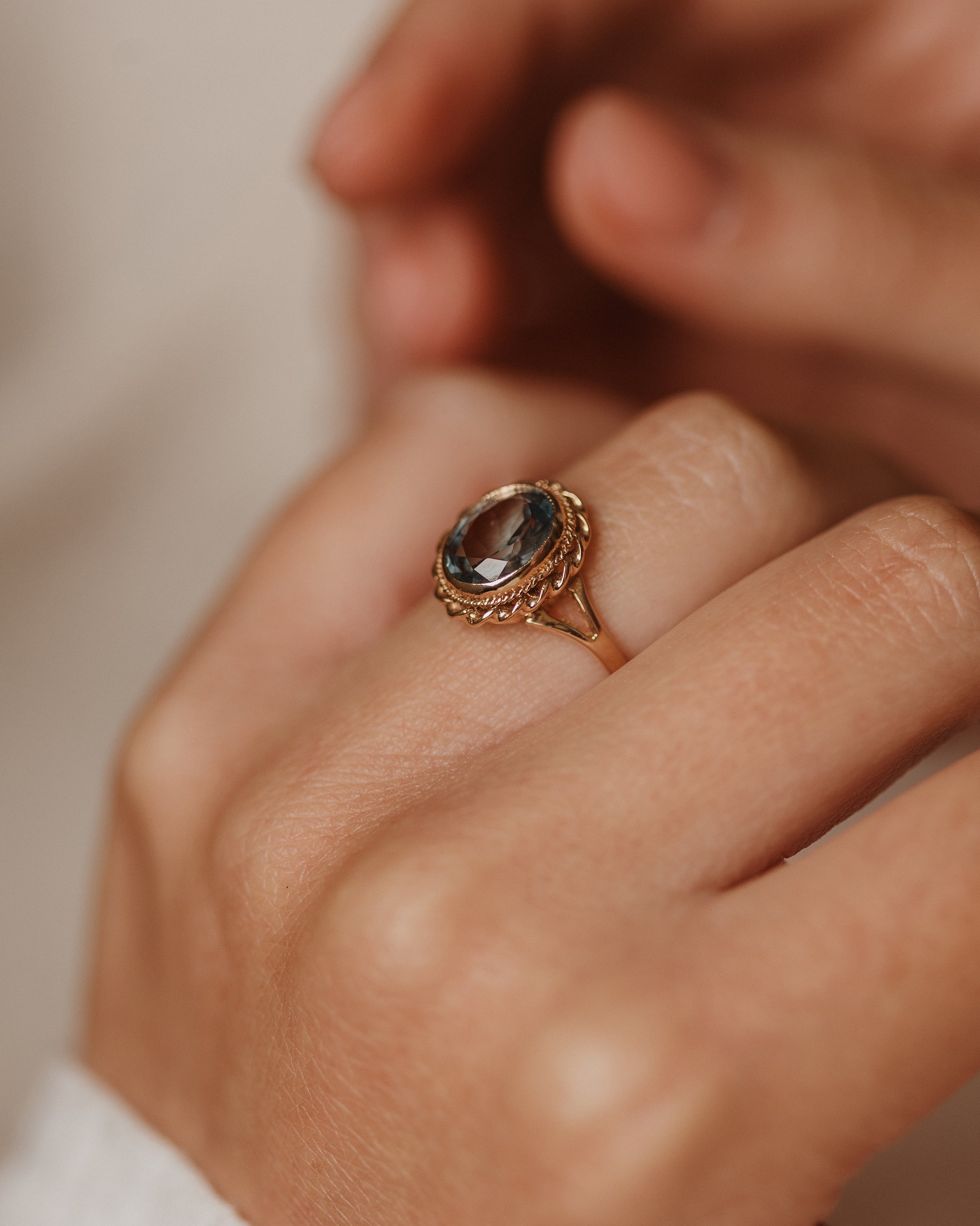 Kitty 1977 Vintage 9ct Gold Blue Topaz Single Stone Ring