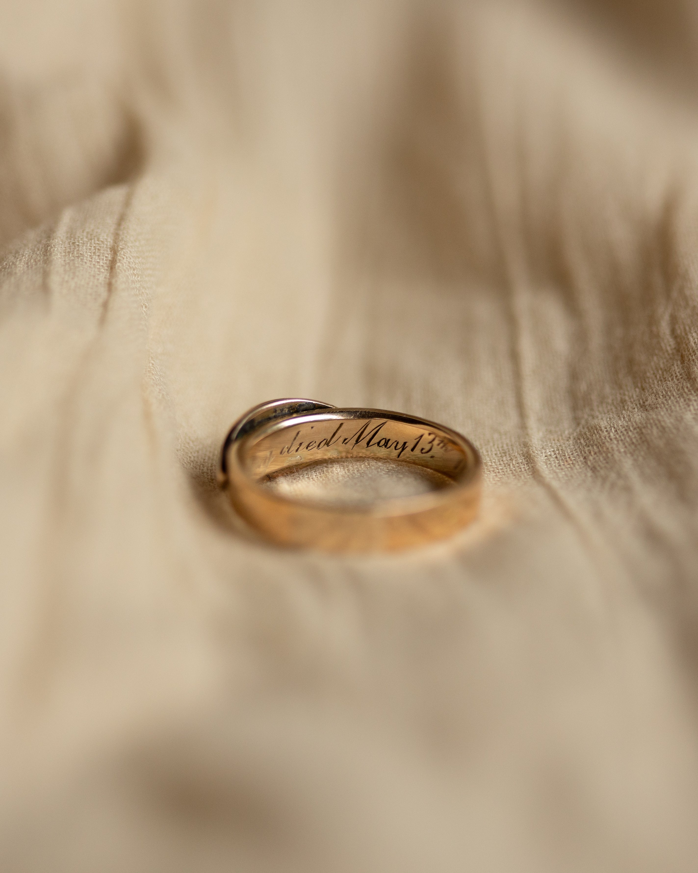 Blanch Antique Victorian 9ct Gold Coral & Pearl Ring