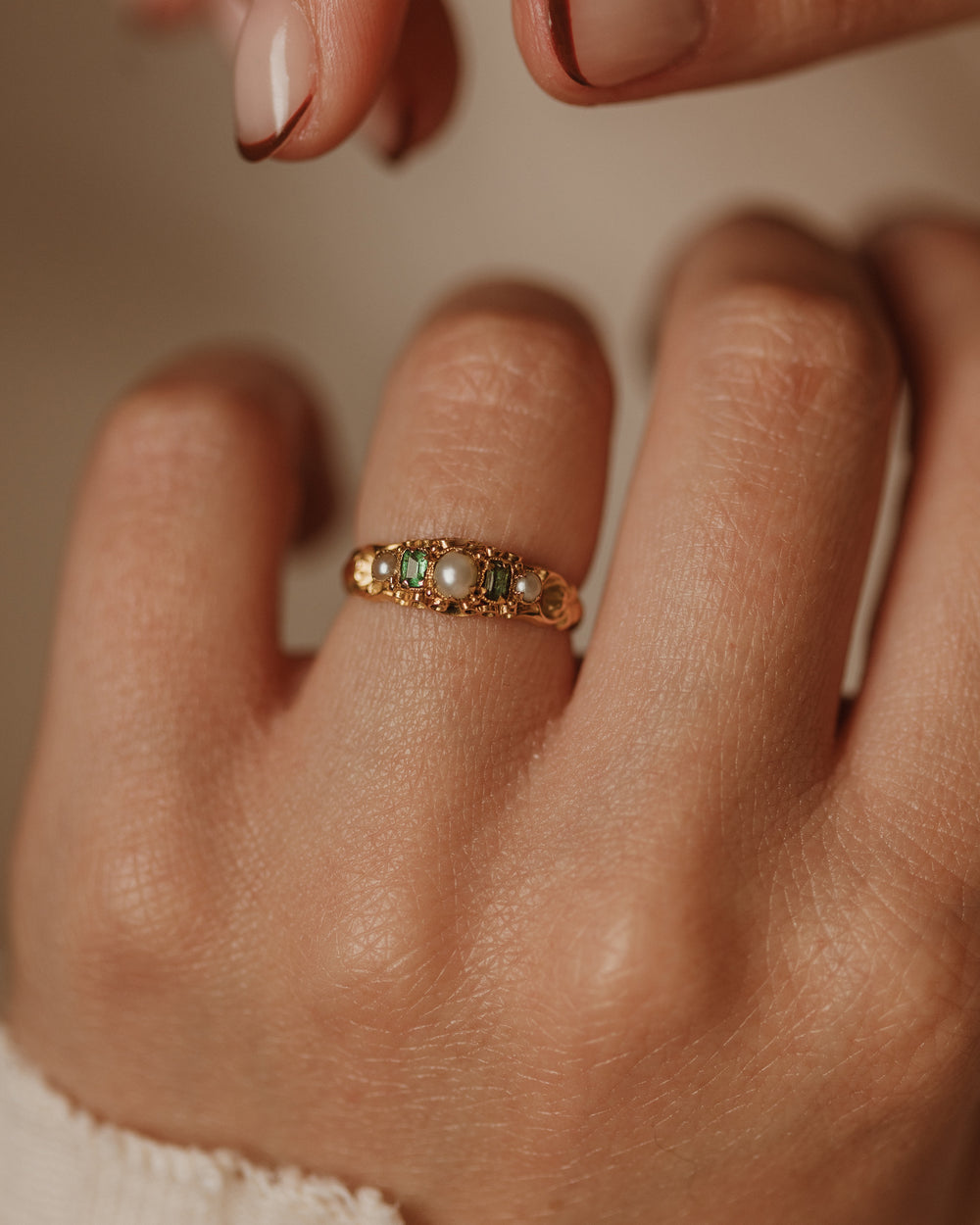Elodie 1945 Vintage 15ct Gold Emerald & Pearl Five Stone Ring