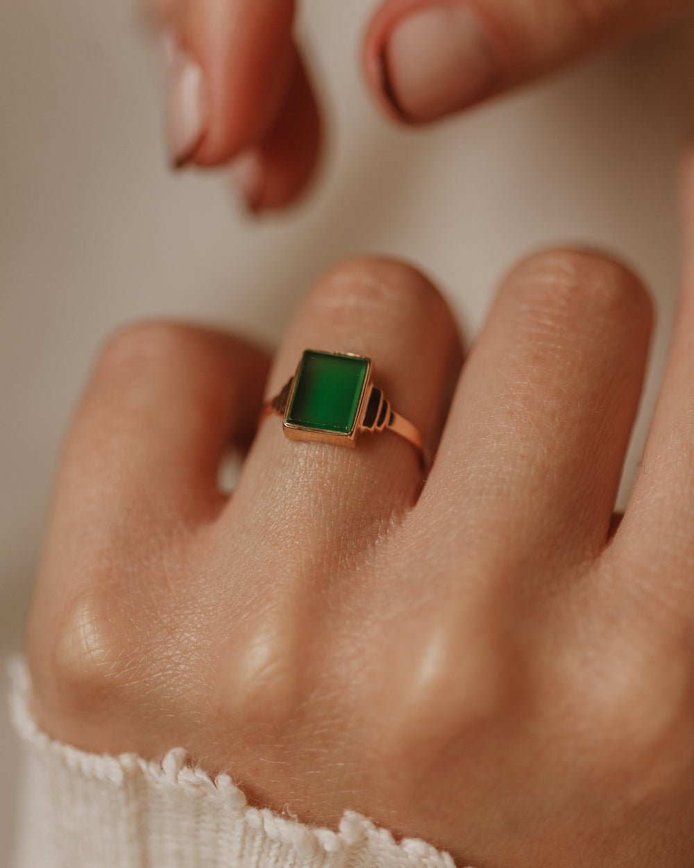 Carys Antique Art Deco 9ct Gold Chrysoprase Ring